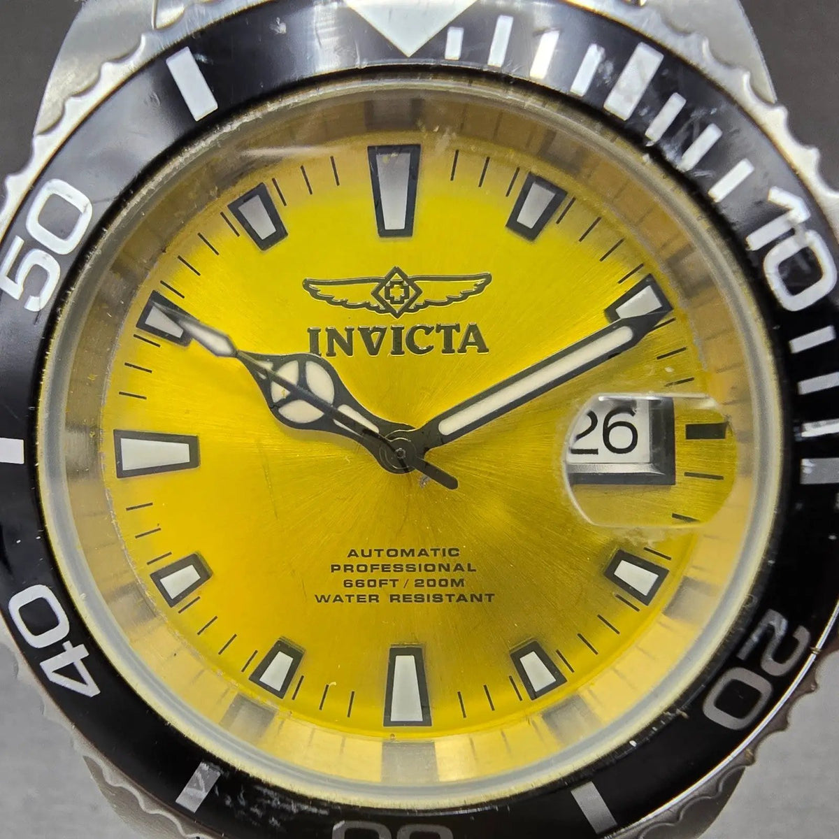 Invicta Pro Diver automatic Watch Men 43mm Yellow Dial Silver Date Round 112111