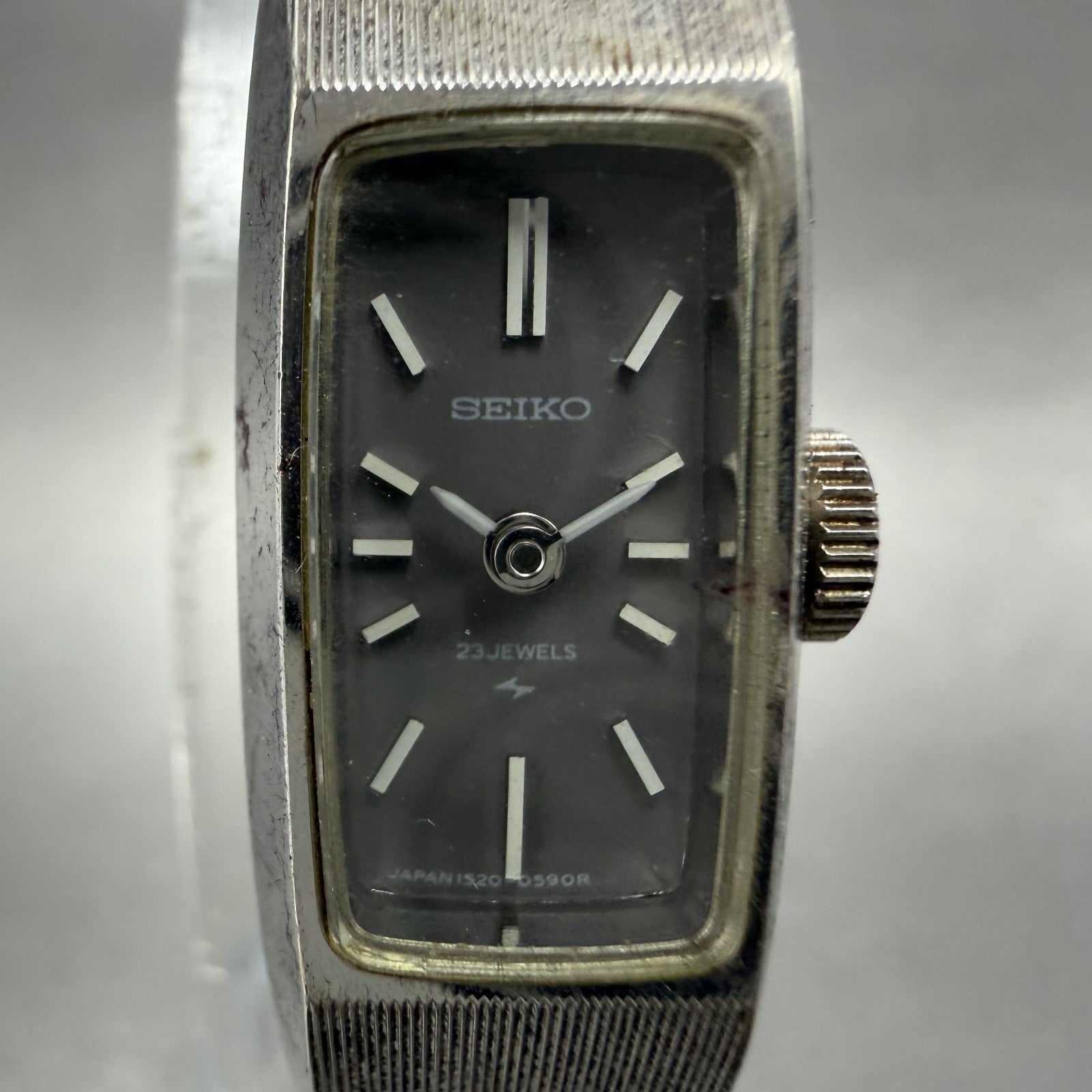 Seiko tank Watch Women 13mm Gray Dial Silver Tone Manual 1520-3570 Runs ABC1