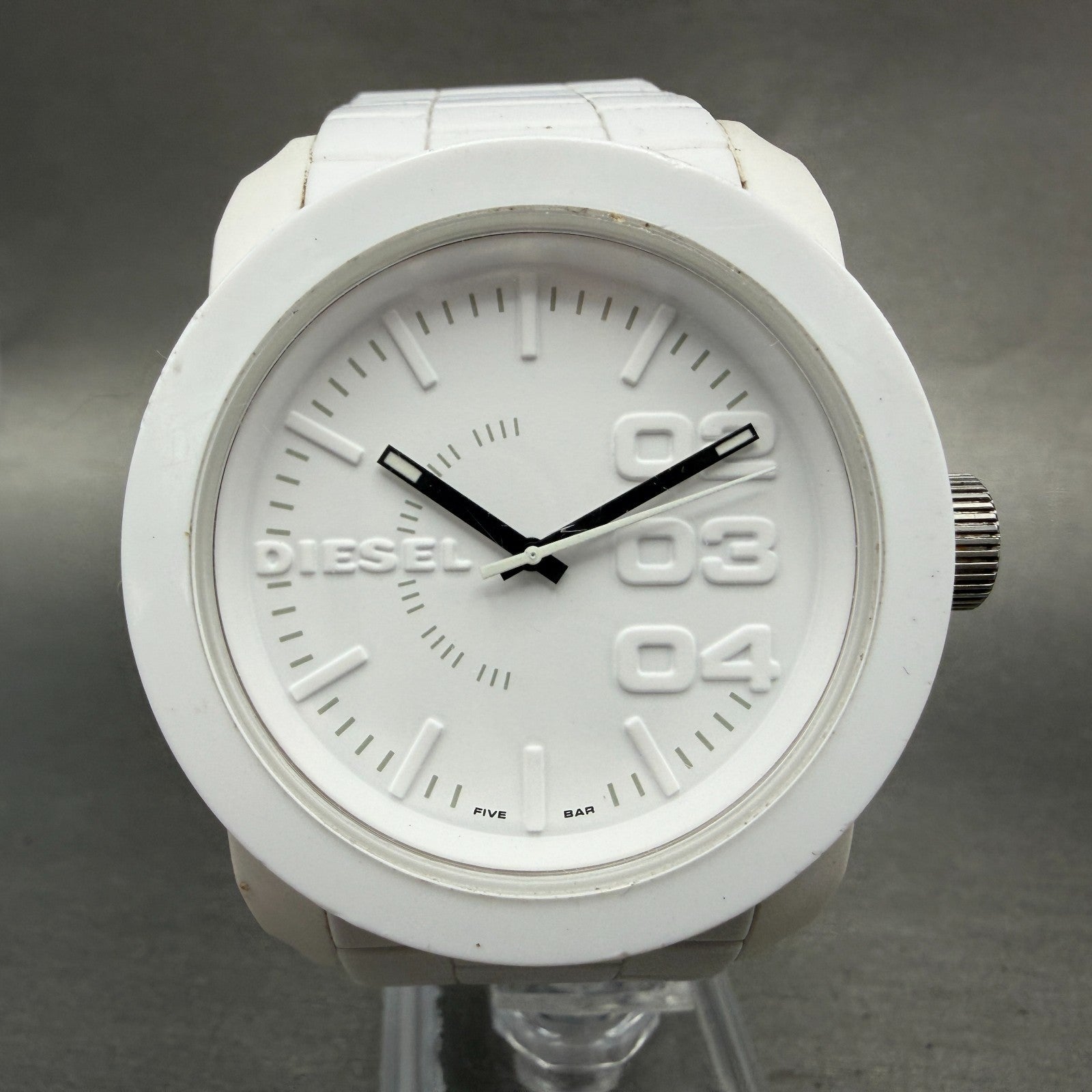 Diesel Watch Men 44mm White Dial White Rubber Round DZ1436 New Battery ABCD0