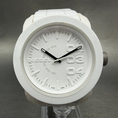 Diesel Watch Men 44mm White Dial White Rubber Round DZ1436 New Battery ABCD0