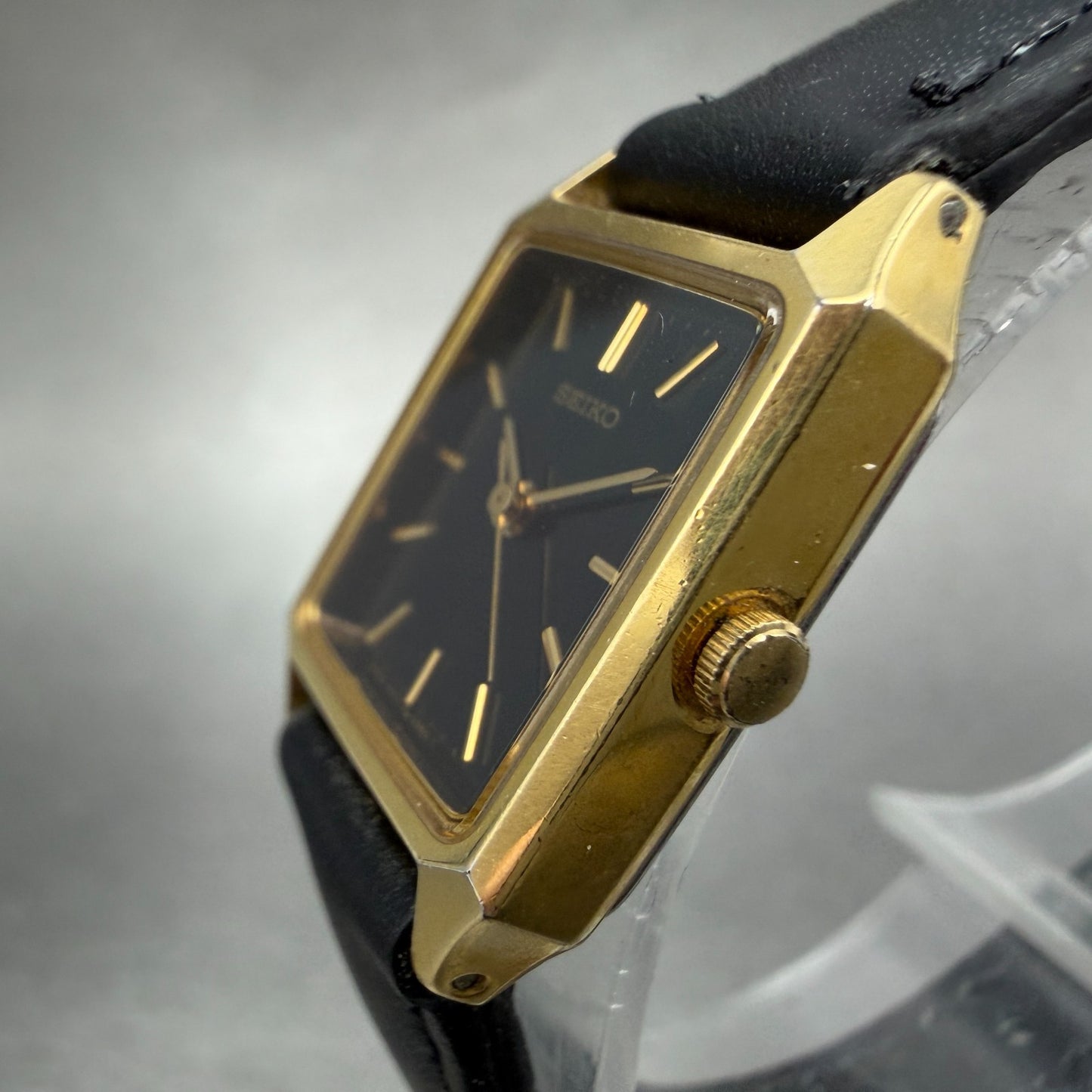Seiko Tank Watch Women 19mm Black Dial Gold Tone Rectangle 4n21-5090 New Battery2