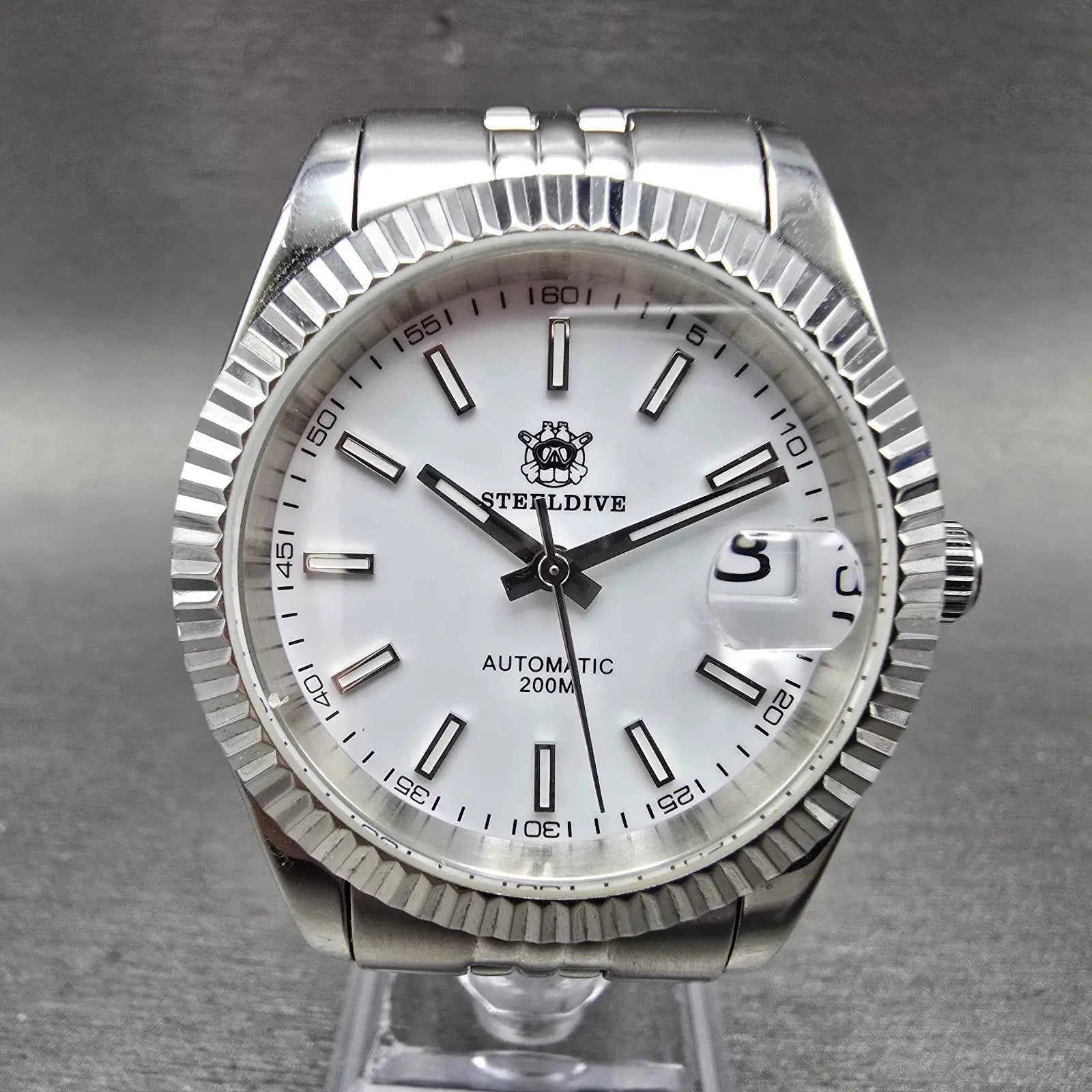 Steeldive Automatic Watch Men 39mm White Dial Stainless Steel Date Round Works0