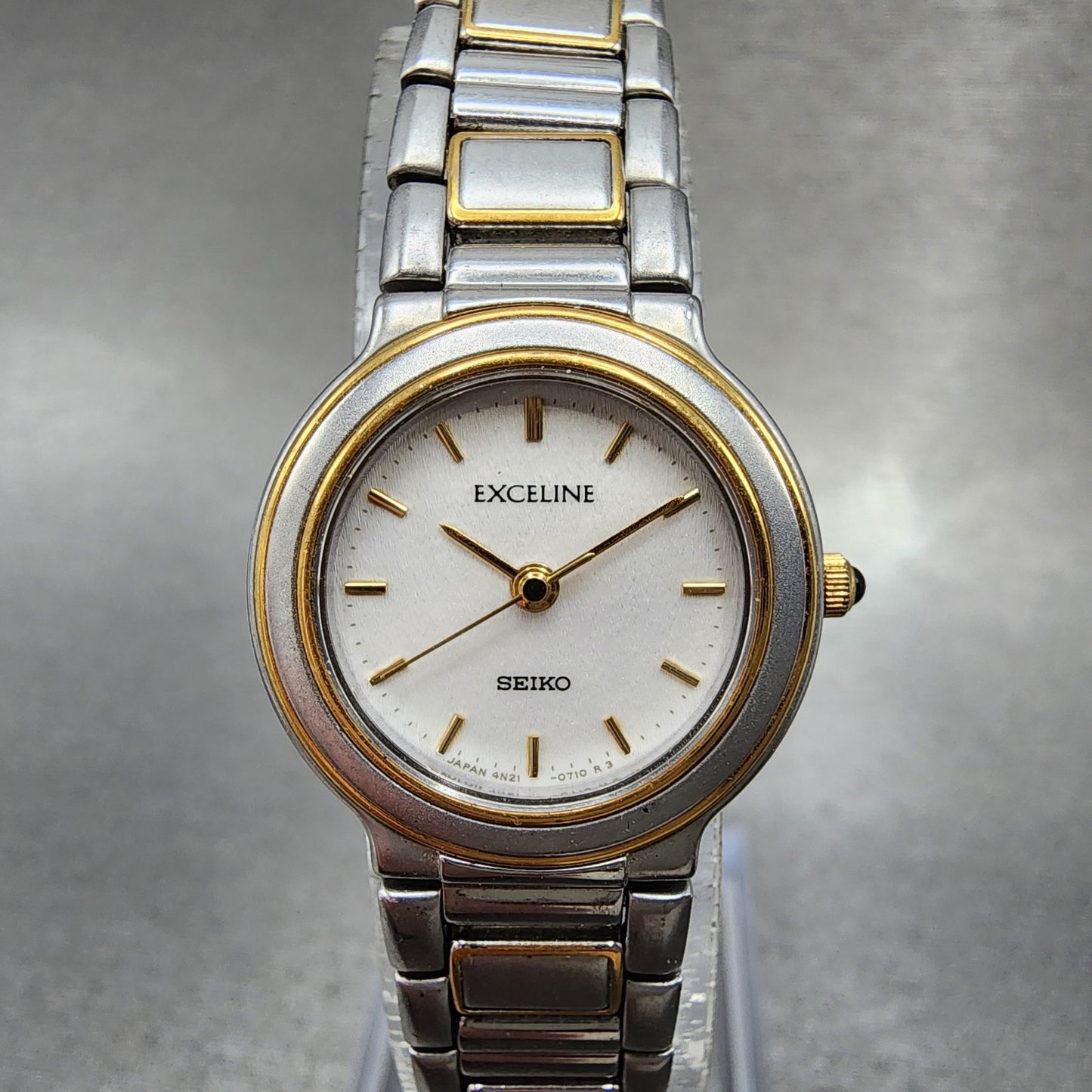 Seiko Exceline Watch Women 22mm White Dial Two Tone Round 4N210320 New Battery0