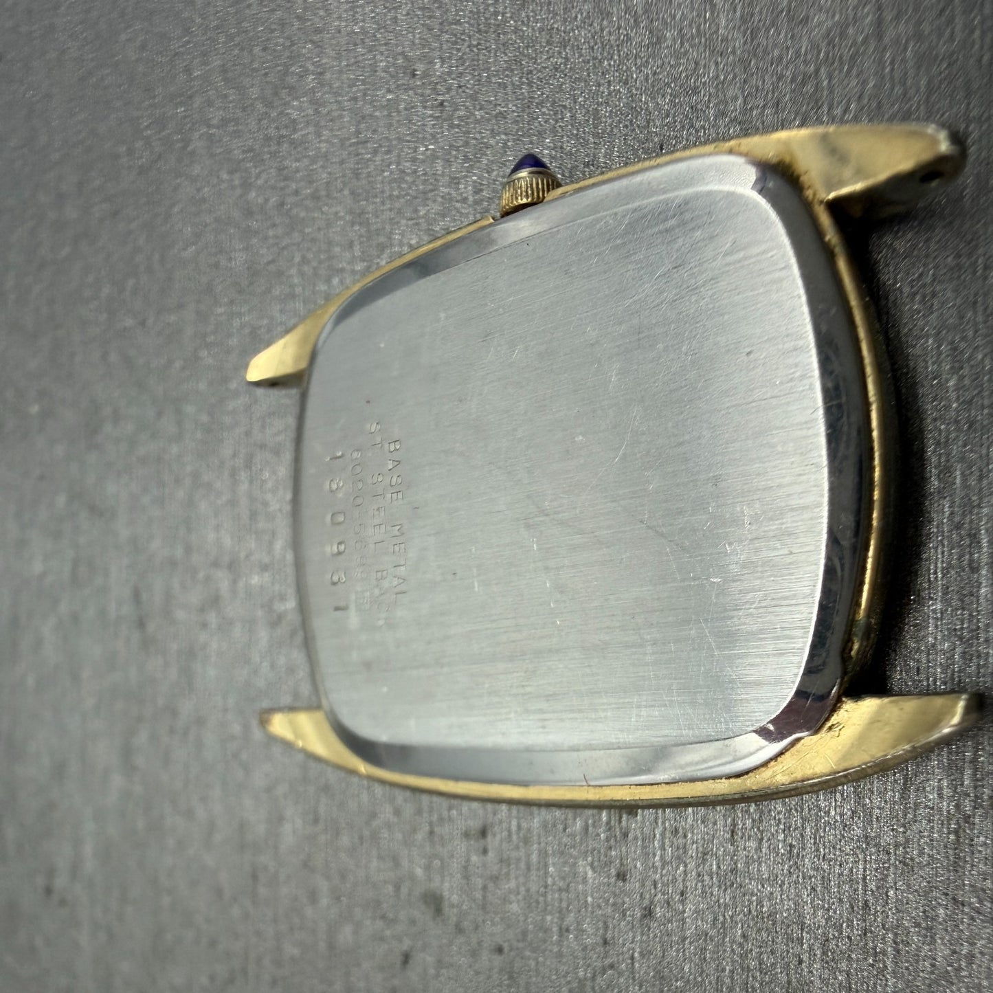 Seiko Watch Men 28mm Champagne Dial Gold Tone Rectangle 6020-5699 PARTS Vintage10