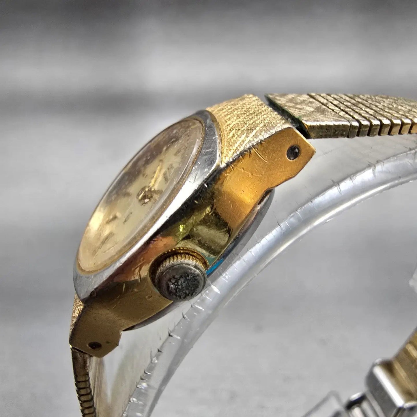 Citizen CQ Watch Women 18mm Gold Dial Gold Tone Round 4-832779 New Battery VTG3
