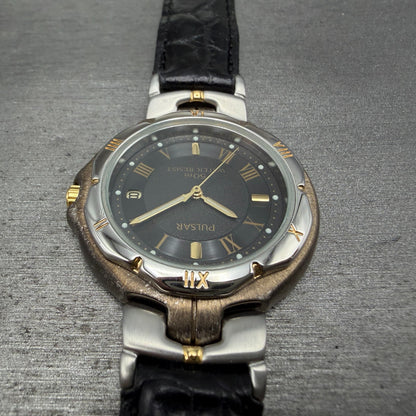 Pulsar Watch Men 36mm Black Dial Silver Tone Date Round V732-0D90 SAMPLE PARTS5