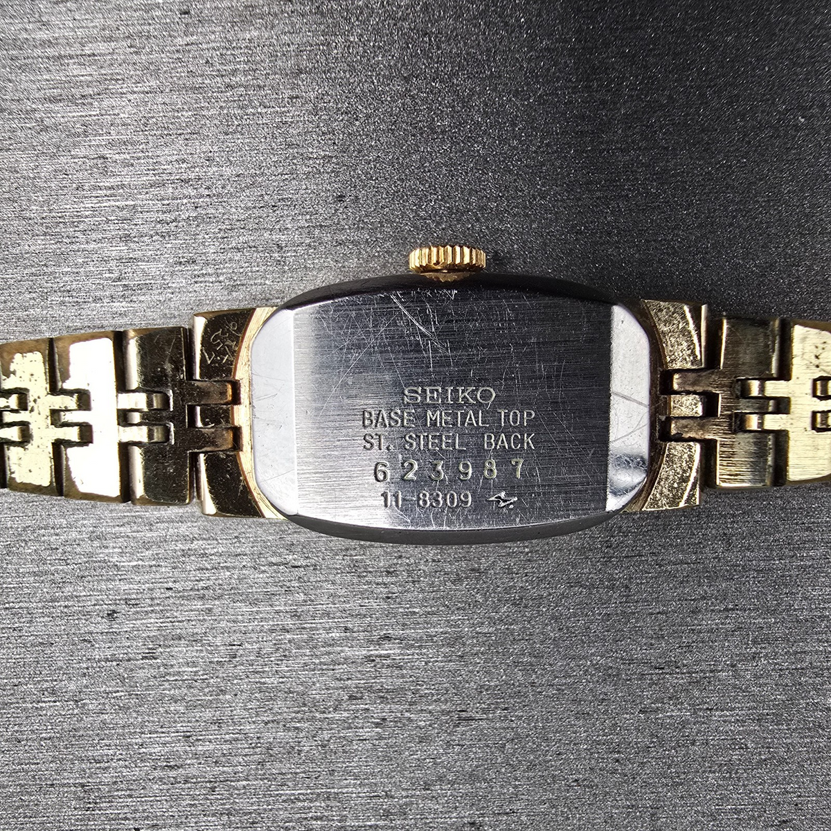 Seiko Watch Women 16mm Ivory Dial Gold Tone Oval 11-8309 Manual Wind Works10