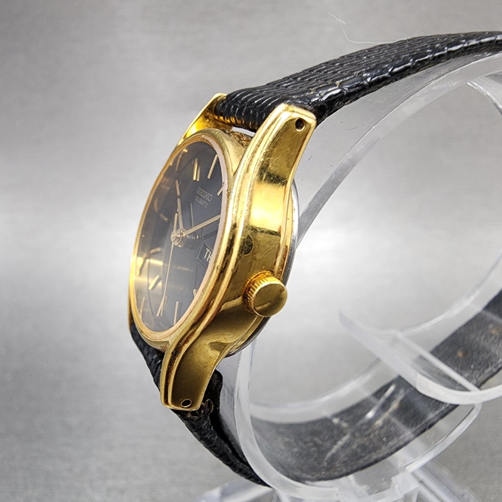 Seiko Watch Women 22mm Black Dial Gold Tone Daydate 7n836021 New Battery2