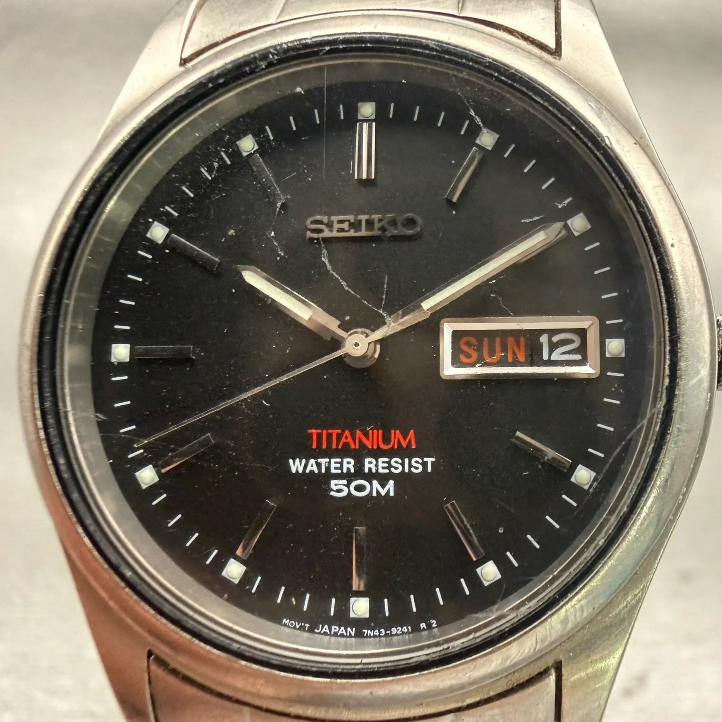 Seiko Titanium Watch Men 36mm Black Dial Gray Daydate Round 7N43-9050 New Batt1