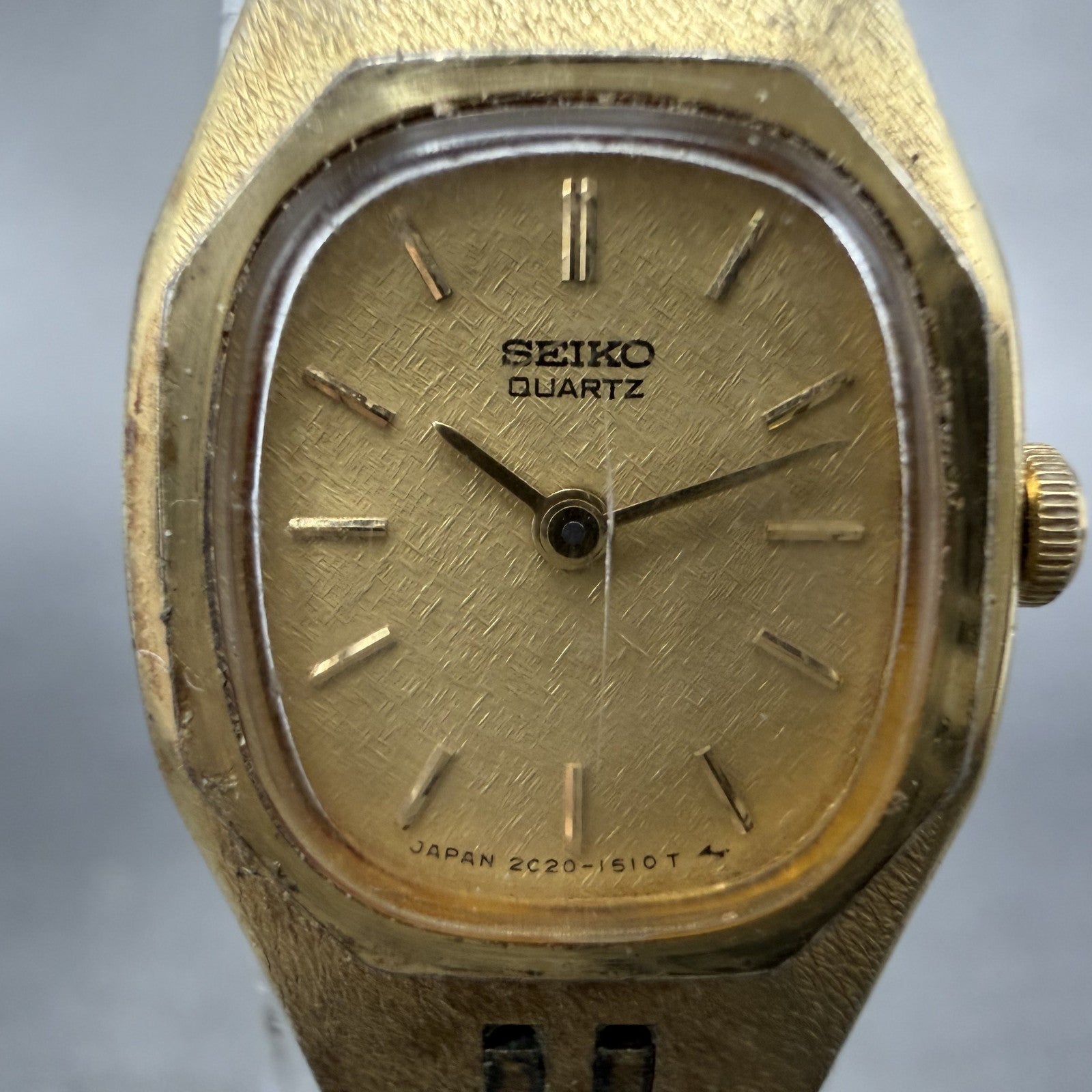 Seiko Watch Women 17mm Champagne Dial Gold Tone Rectangle 2C20-5749 New Batt ABD1