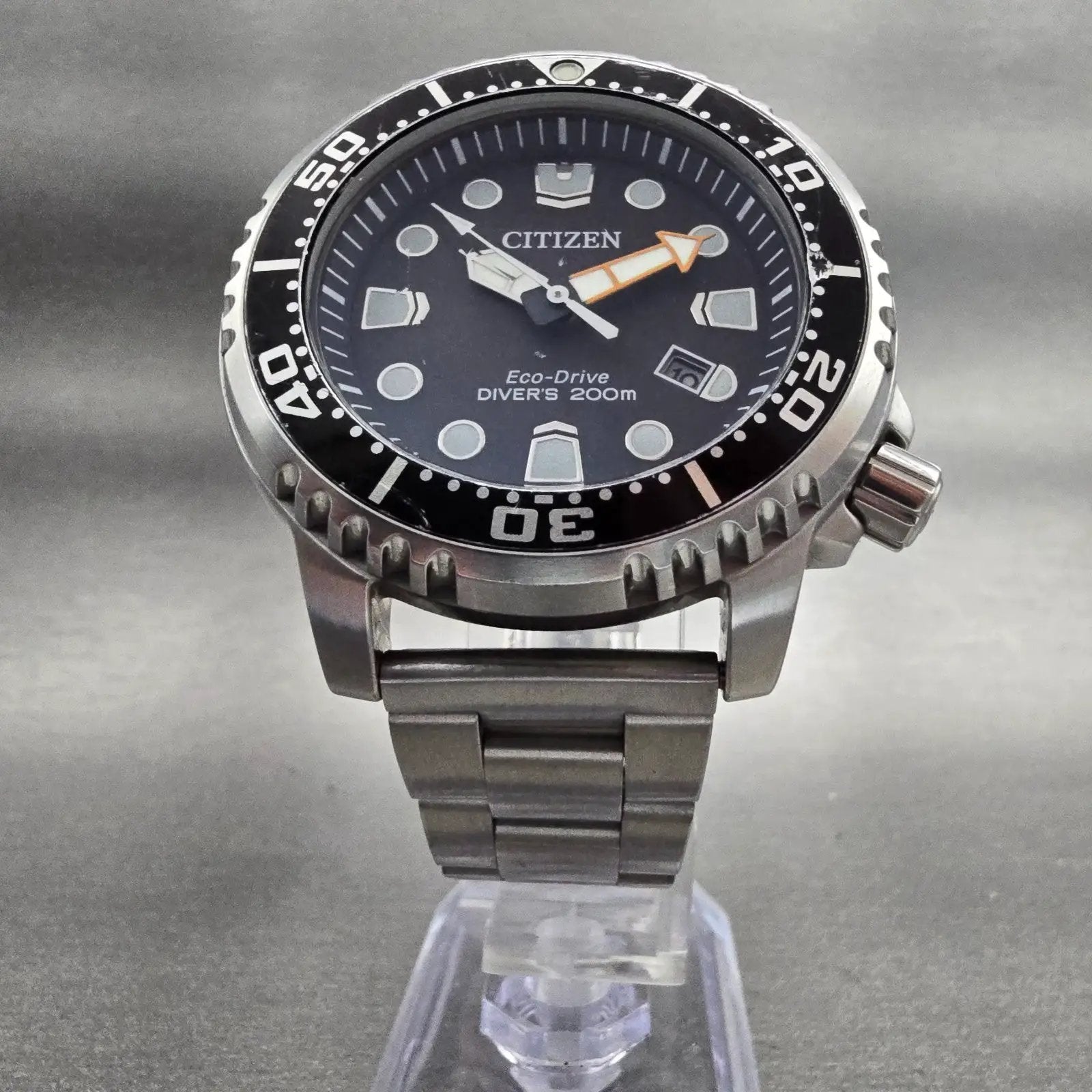 Citizen Eco-Drive Watch Men 44mm Black Dial Two Tone Date E168-S100623 Works5