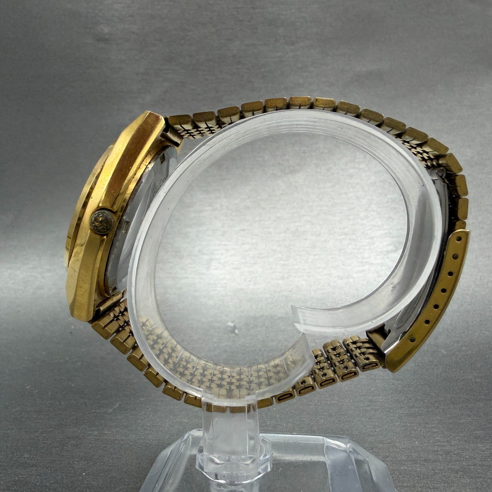 Citizen CQ Watch Men 35mm Black Dial Gold Round Daydate 2100-890850 PARTS7