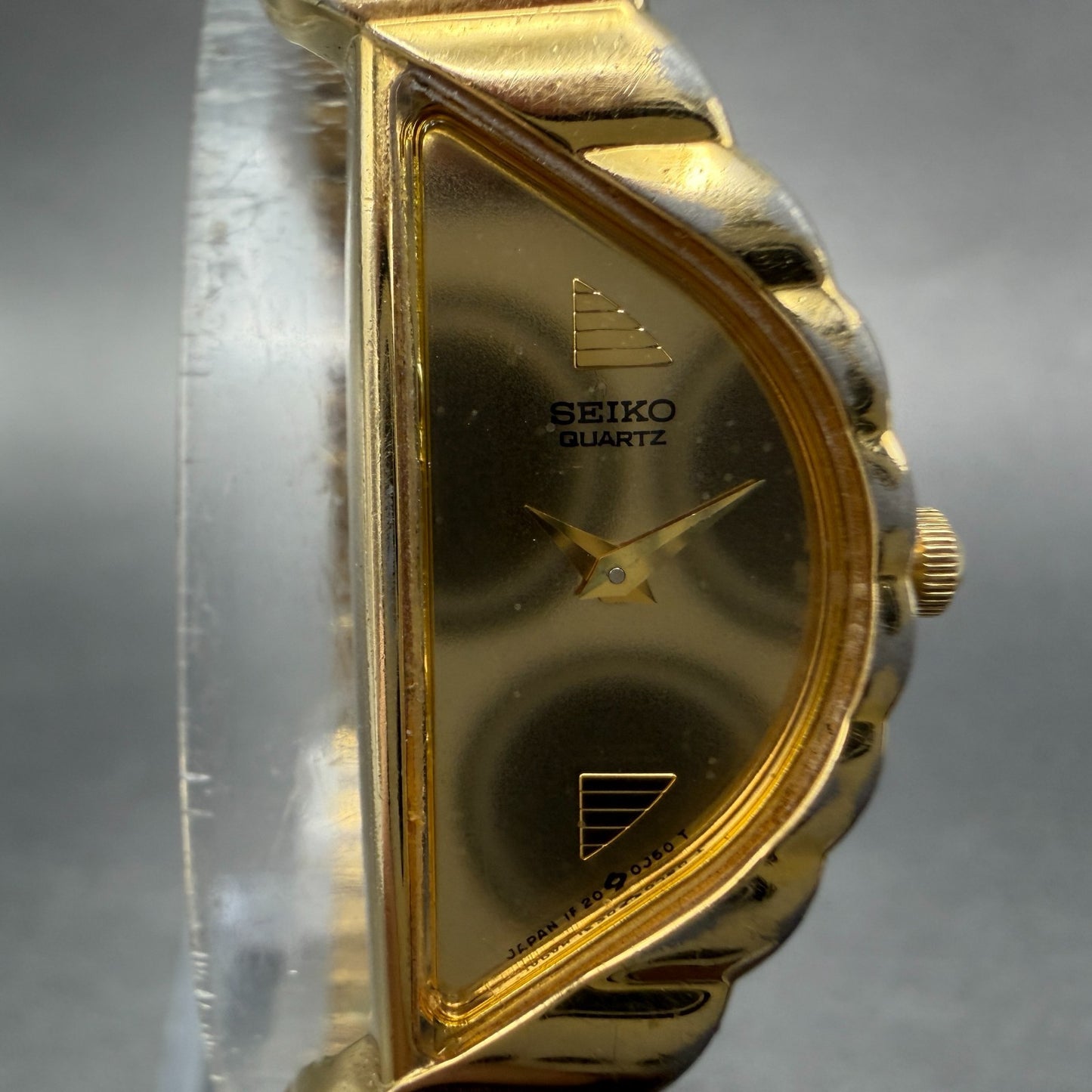 Seiko Halfmoon Watch Women 14mm Gold Dial Gold Tone Asymmetrical New Battery BV51