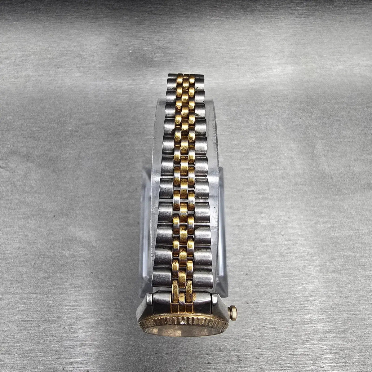 Seiko SQ Watch Women 24mm Gold Dial Two Tone Daydate Round 3E23-0A69 New Batt 1K4