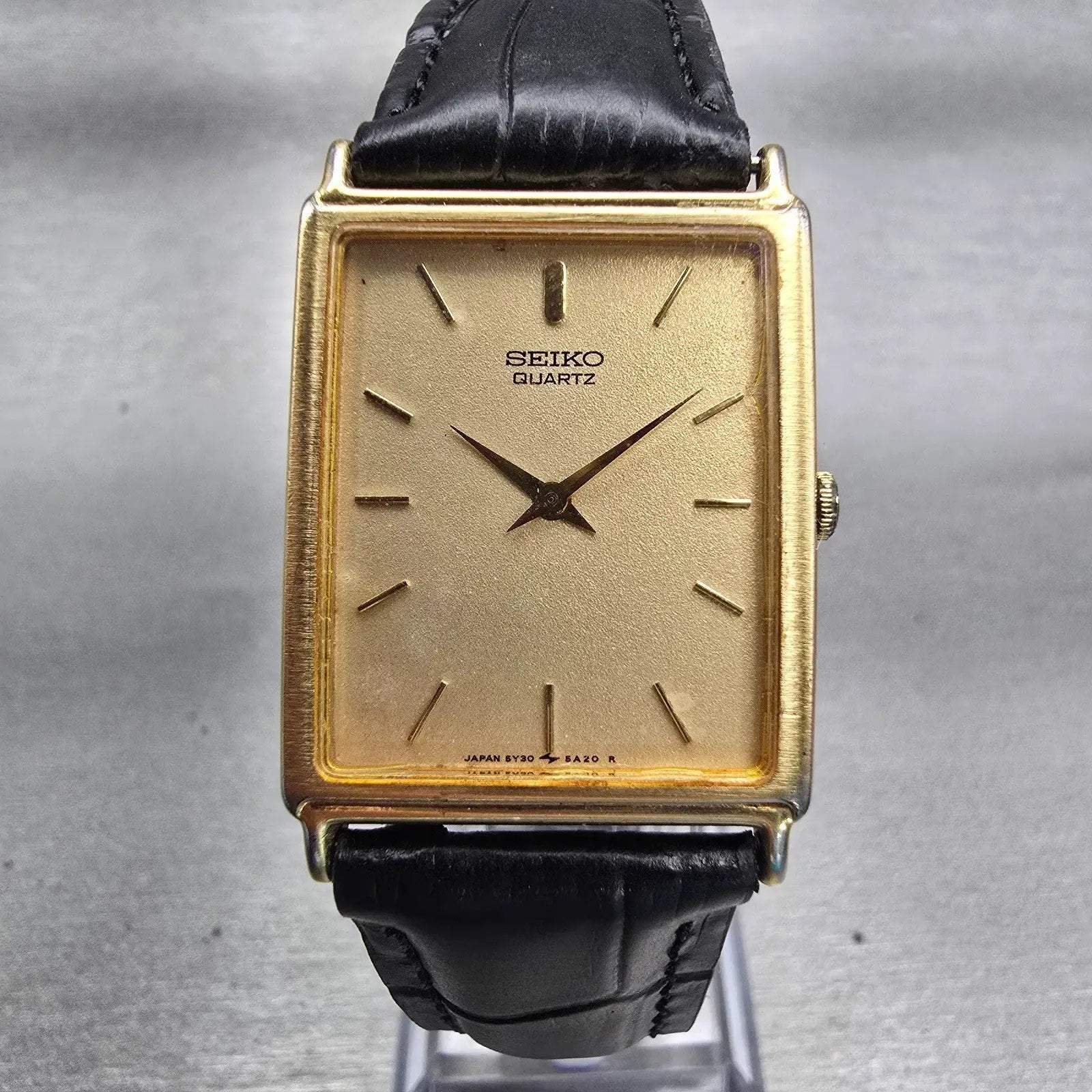 Seiko Watch Men 24mm Champagne Dial Gold Tone Rectangle 5Y30-5A09 New Battery0