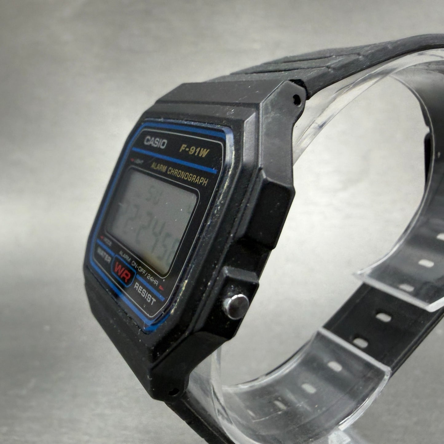 Casio F-91W Watch Men 34mm Digital Black Tone Alarm Chrono 593 New Battery LKJ2