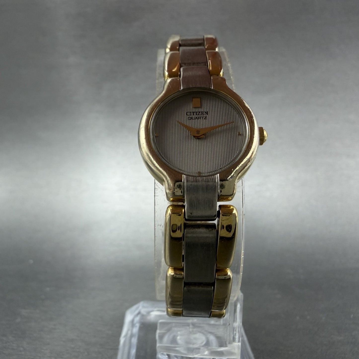 Citizen Watch Women 19mm Silver Dial Two Tone Round 5920-S76248 New Battery ABCD5