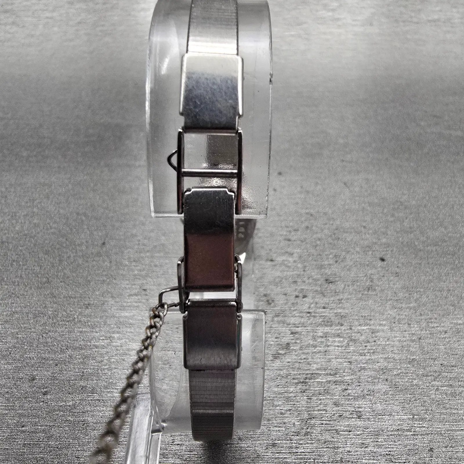 Seiko Watch Women 17mm Silver Dial Silver Tone Oval 5420-0029 New Battery VTG7
