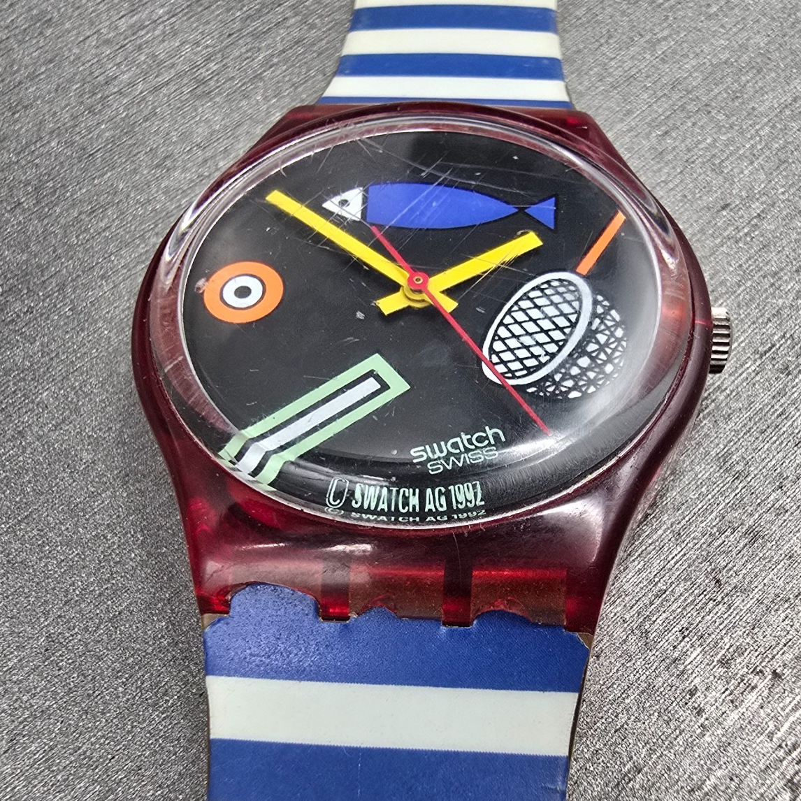 Swatch Fritto Misto Watch Men 34mm Black Dial Red Case Round GR114 New Battery6