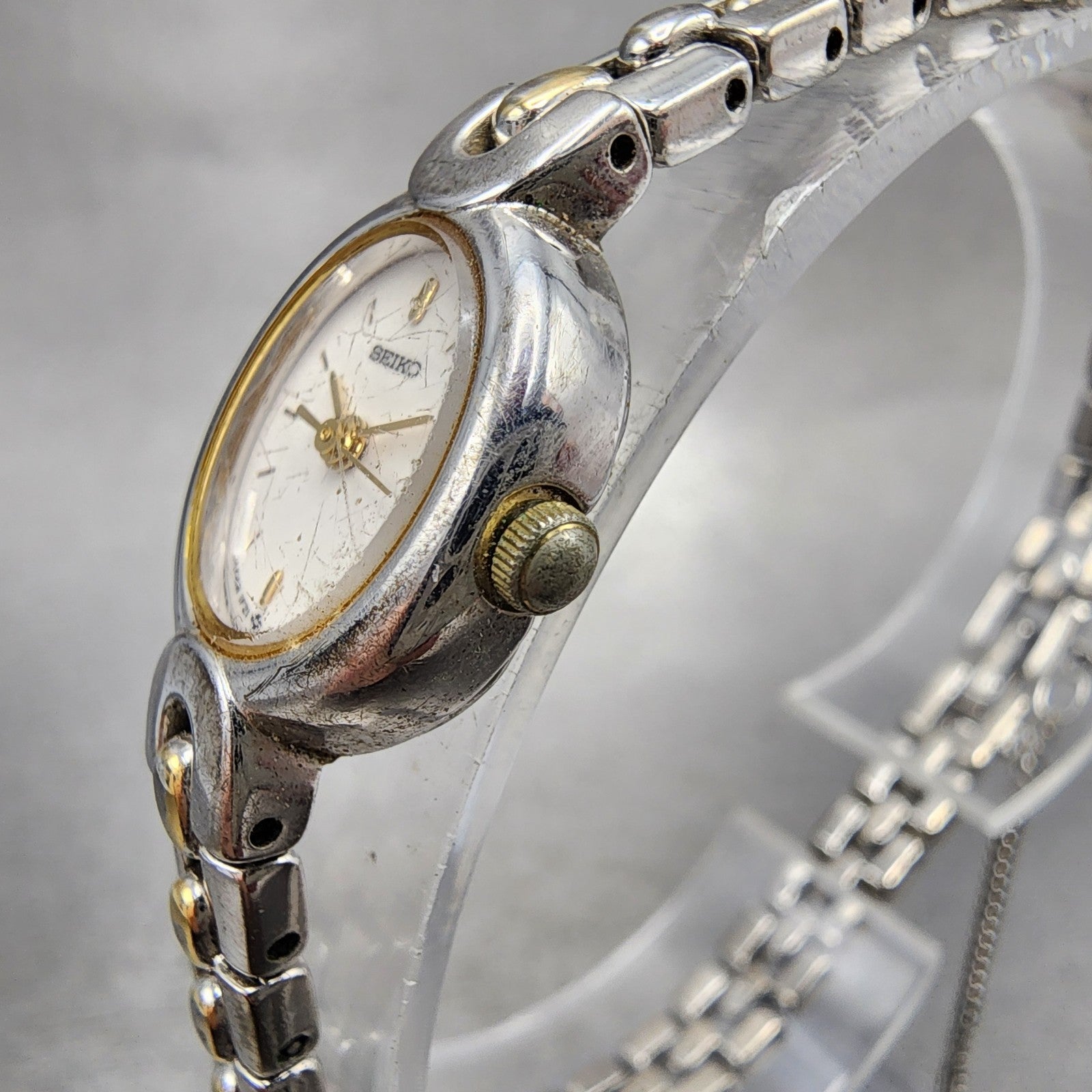 Seiko Watch Women 15mm White Dial Two Tone Oval Vintage 1f215a40 New Battery2