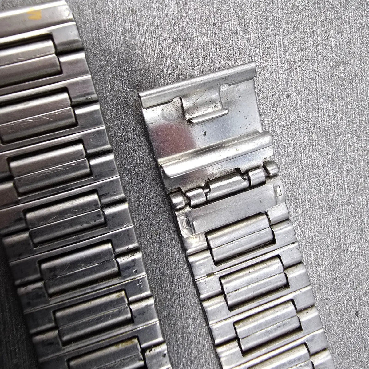 Seiko Bracelet 16mm Stainless Steel Gold Tone Vintage Japan 04AAY MISSING Clasp13