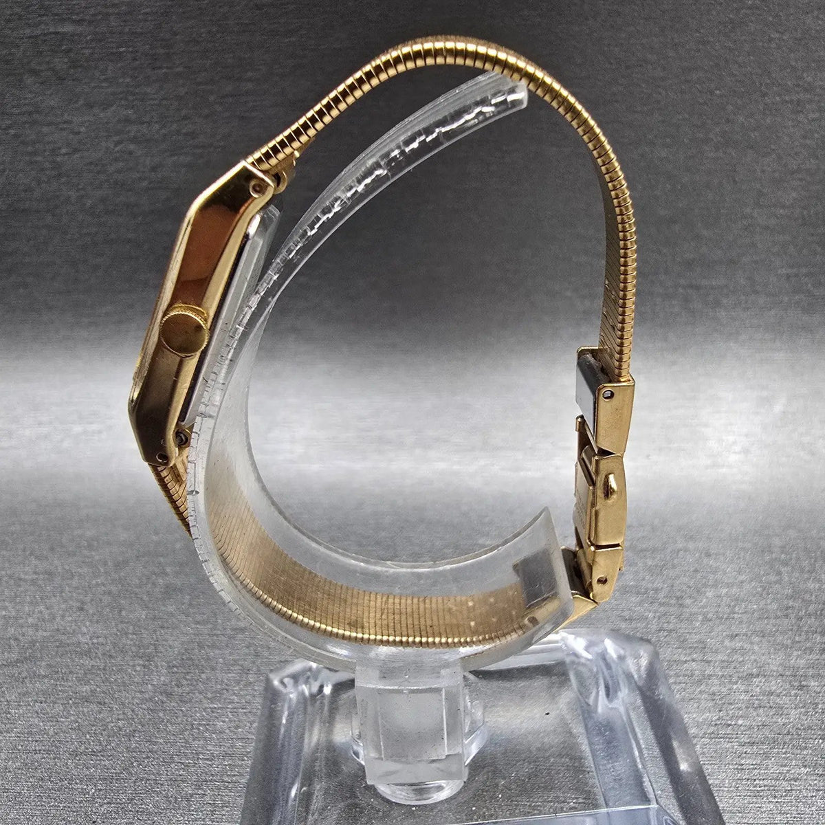 Seiko Tank Watch Women 13mm Gold Dial Gold Tone Rectangle 1320-5990 New Battery6