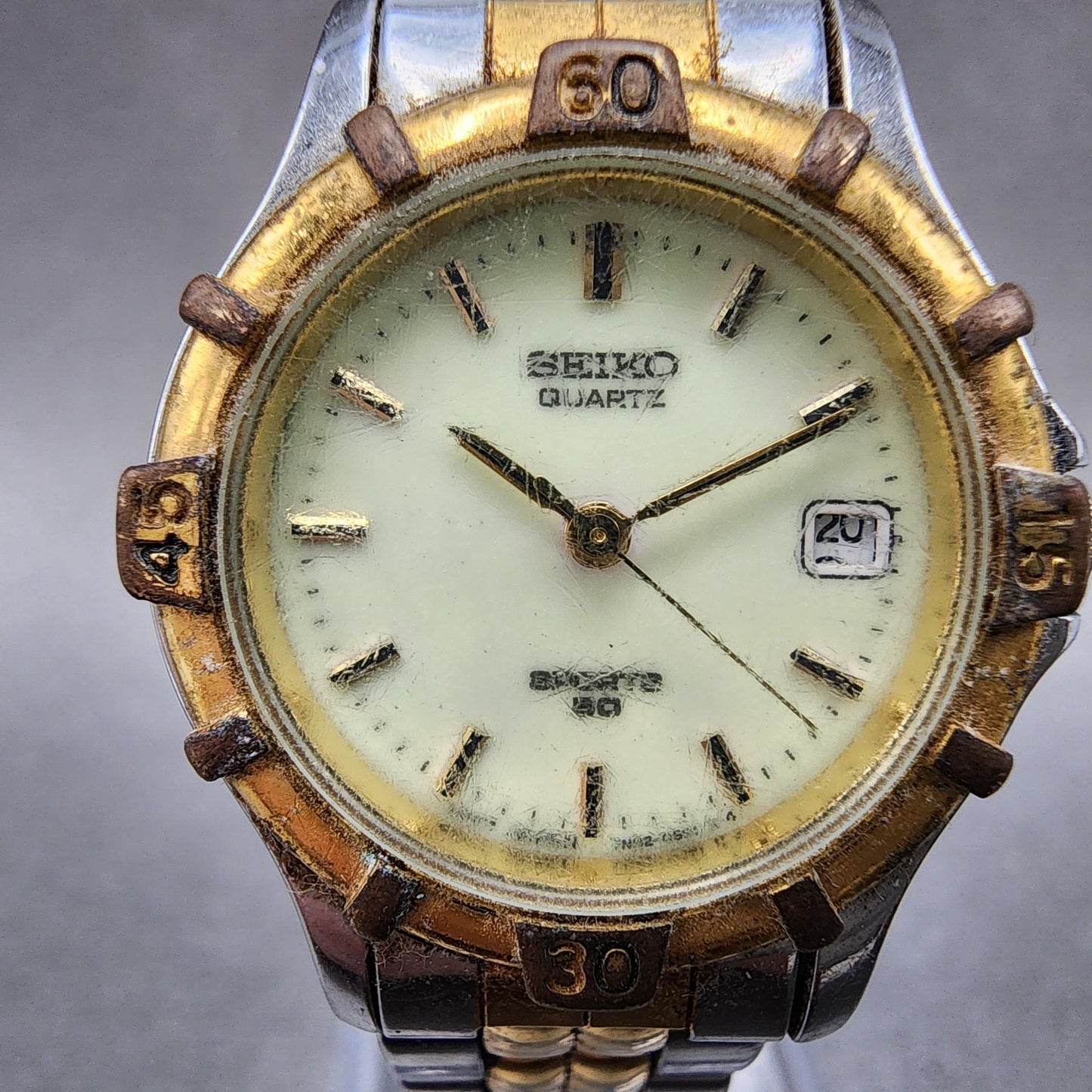 Seiko Sports 50 Watch Women 25mm Luminous Dial Two Tone Date Round New Battery1
