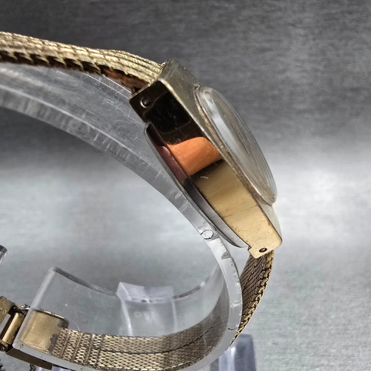 Seiko Watch Women 15mm Brown Dial Gold Tone Oval 11-7039 Manual Wind Vintage JP23