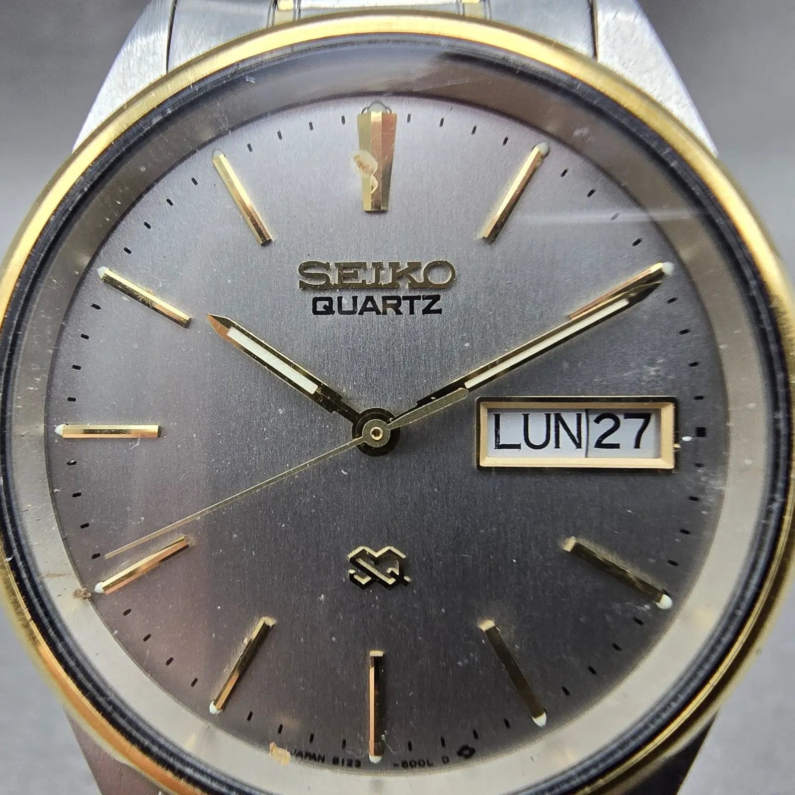Seiko SQ Watch Men 34mm Silver Dial Two Tone Daydate 8123 PARTS NO CASE BACK2