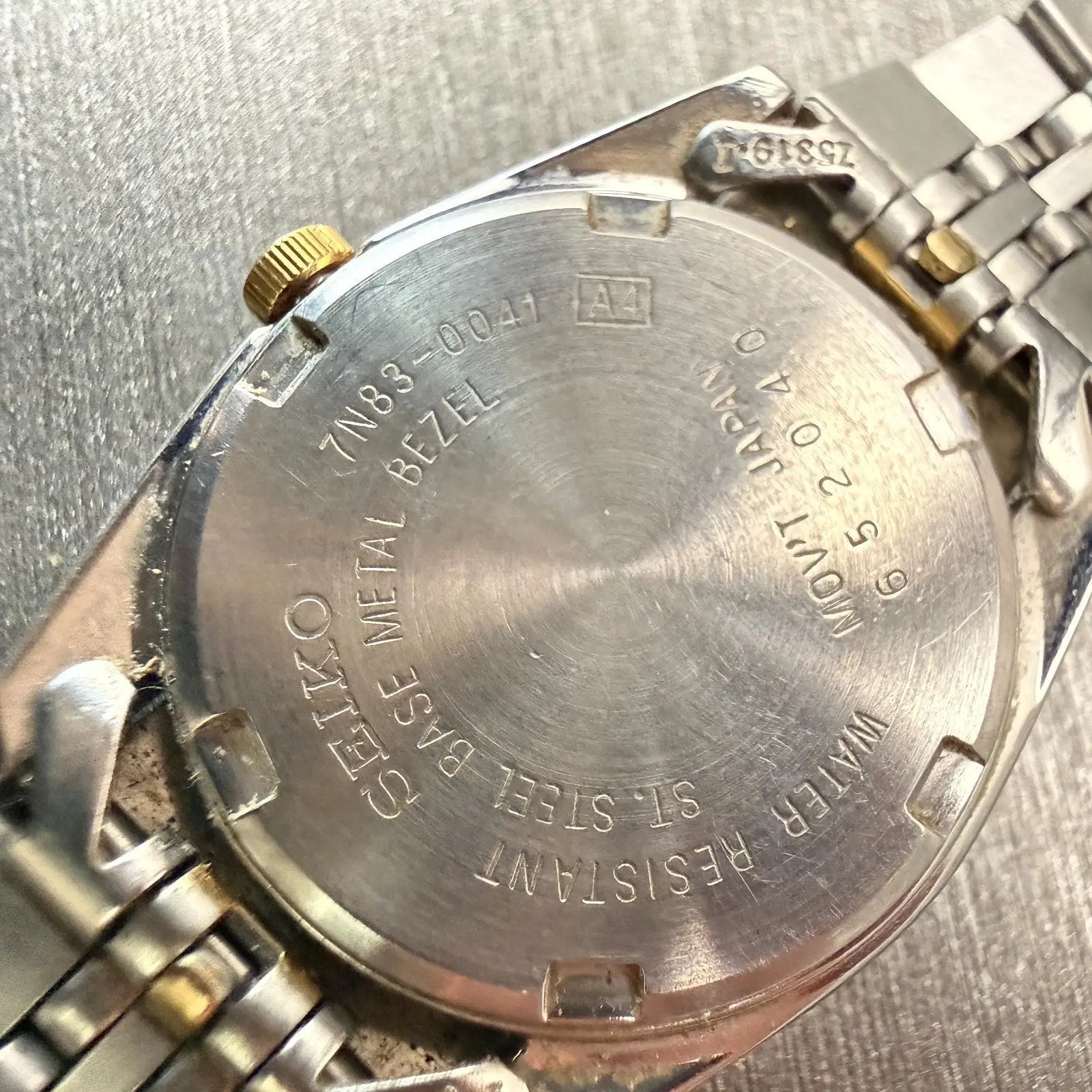 Seiko Watch Women 24mm Silver Dial Two Tone Daydate Round 7N83-0041 New Battery10