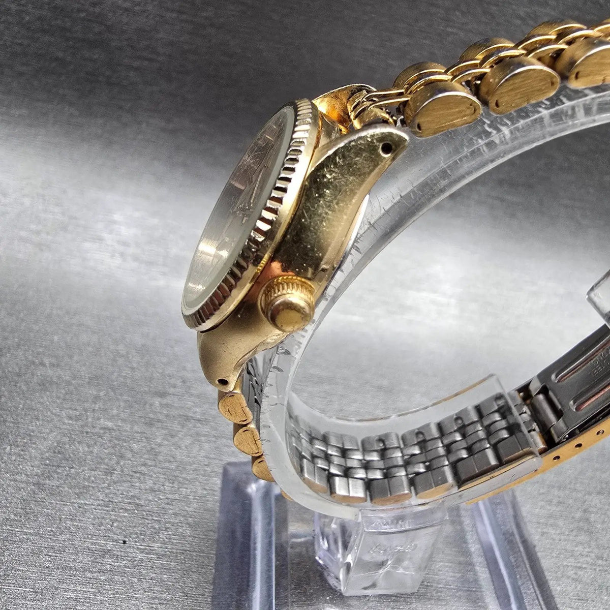 Citizen CQ Watch Women 25mm Champagne Dial Gold Tone Daydate 2000-201566 New Bat2