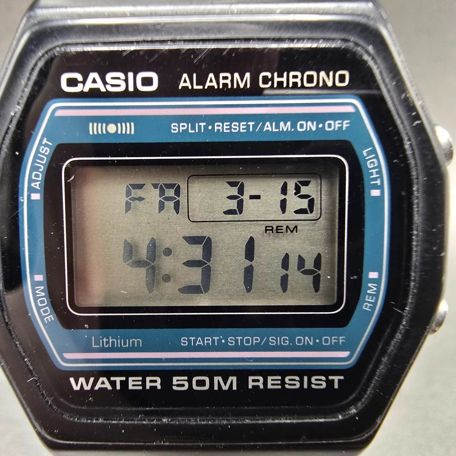 Casio W-26B Watch Men 37mm Black Alarm Chronograph Digital New Battery Vintage1