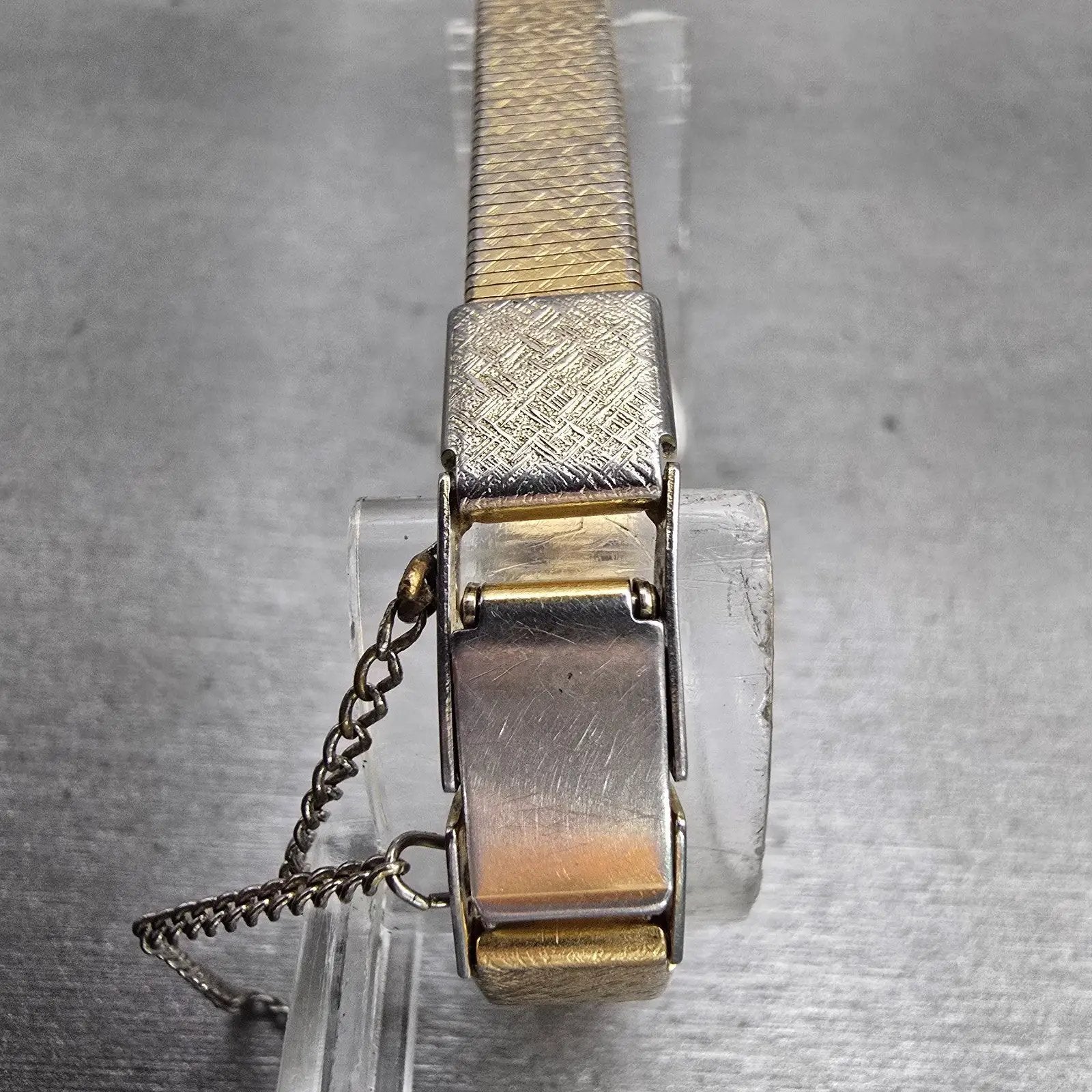 Seiko Watch Women 16mm Gold Dial Gold Tone Oval 2C21-5149 New Battery Vintage7