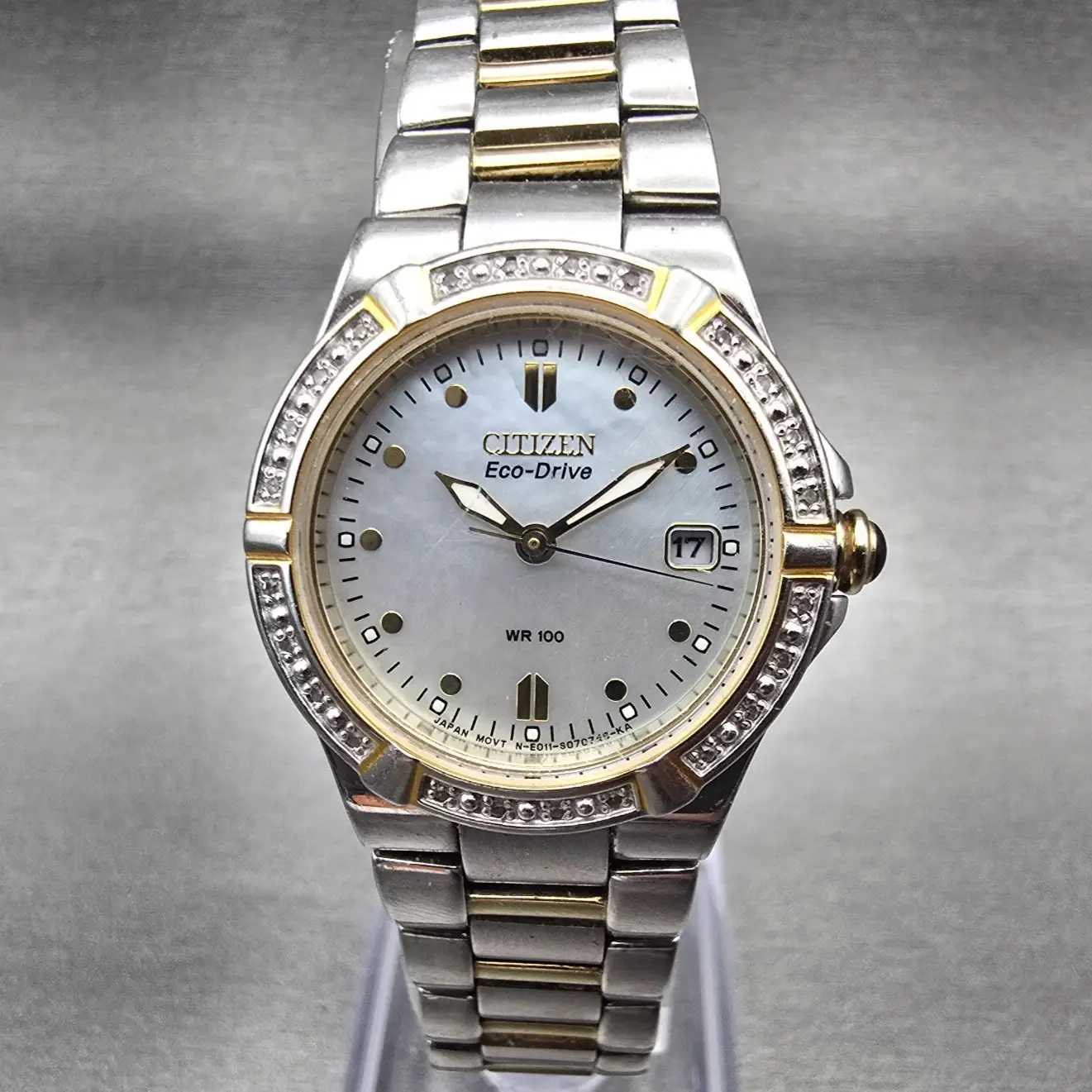 Citizen Eco-Drive Watch Women 27mm MOP Dial Two Tone Gemmed E011-S044235 Works0