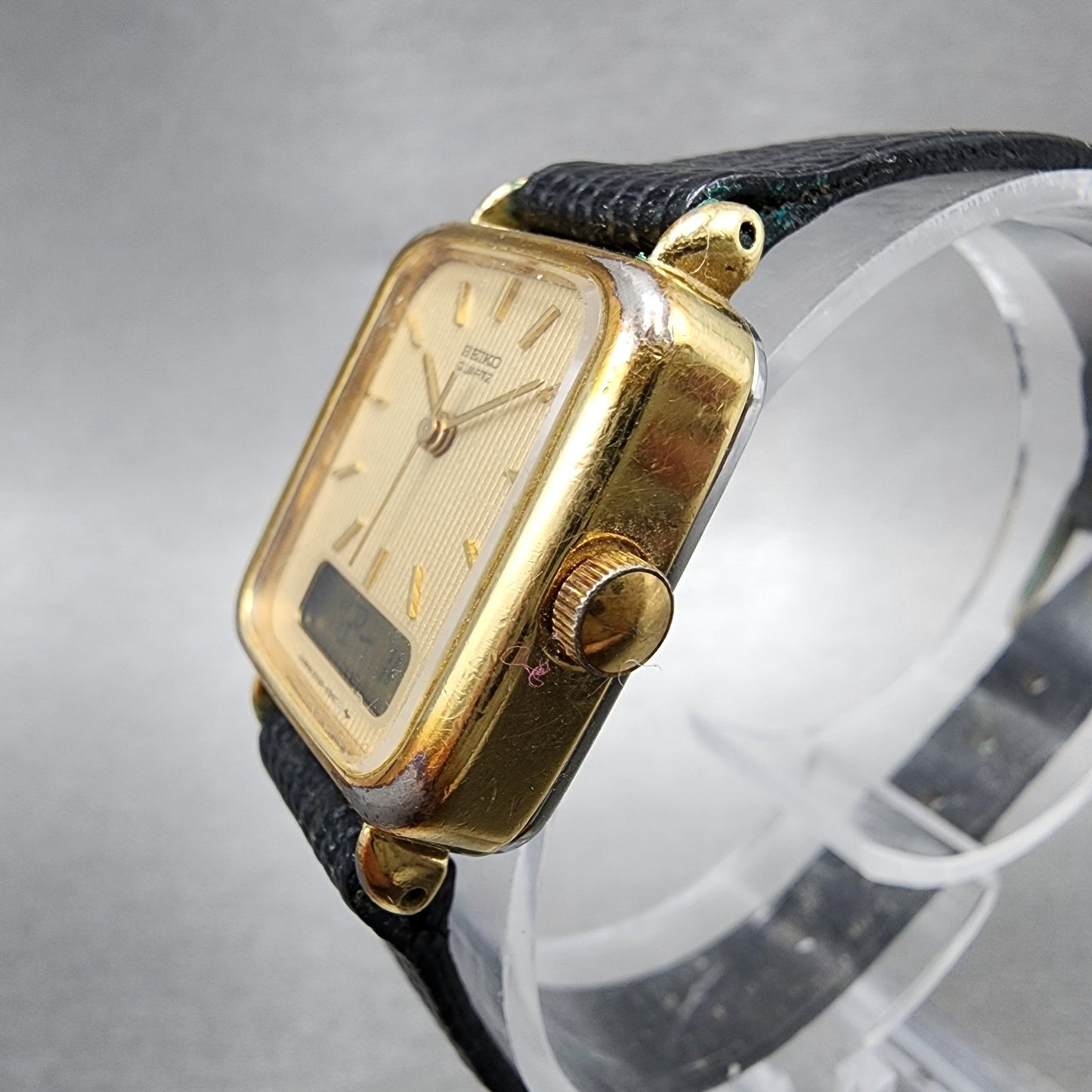 Seiko Watch Women 21mm Analog Digital Gold Tone Rectangle Champagne Dial New Bat2