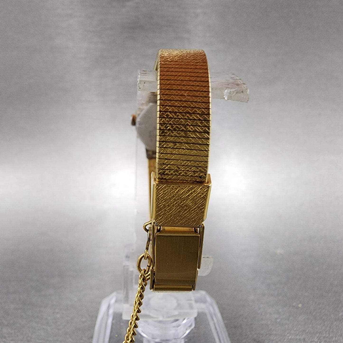 Seiko Watch Women 17mm Champange Dial Gold Tone Round 2C20-0149 New Battery