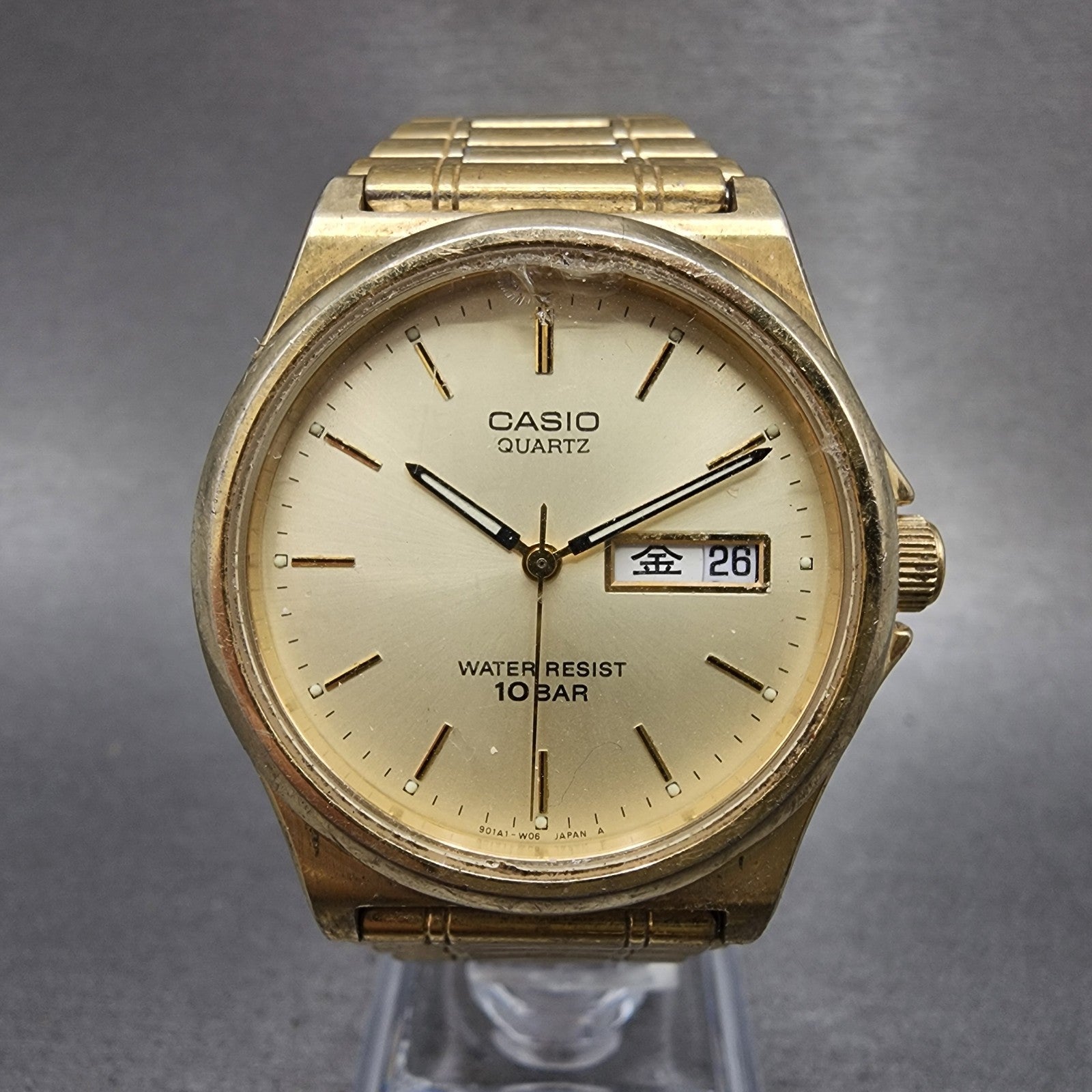 Casio Watch Men 35mm Champagne Dial Gold Daydate Round MMW82 New Battery0