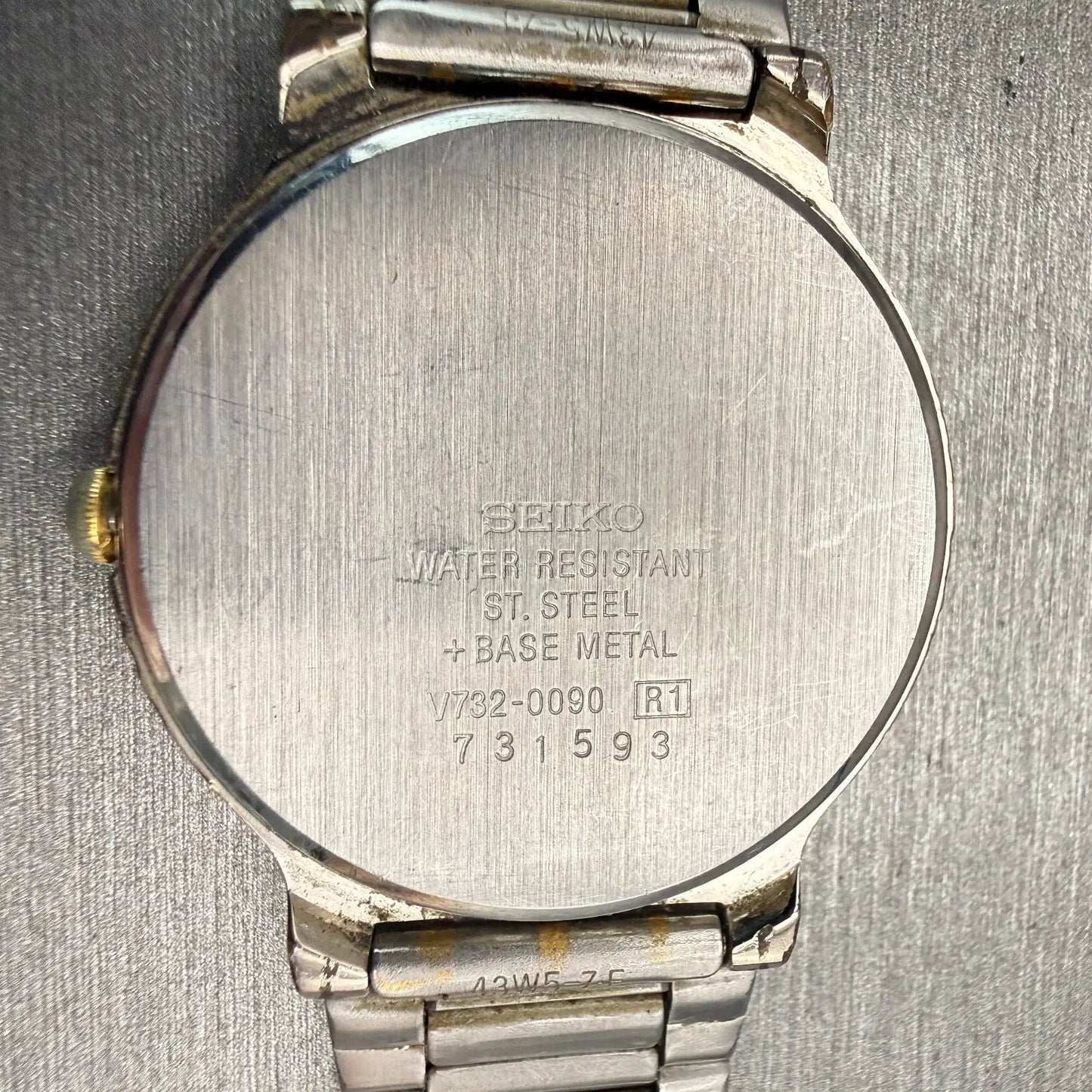 Seiko Watch Men 33mm Black Dial Two Tone Date Round V732-0090 New Battery VTG10