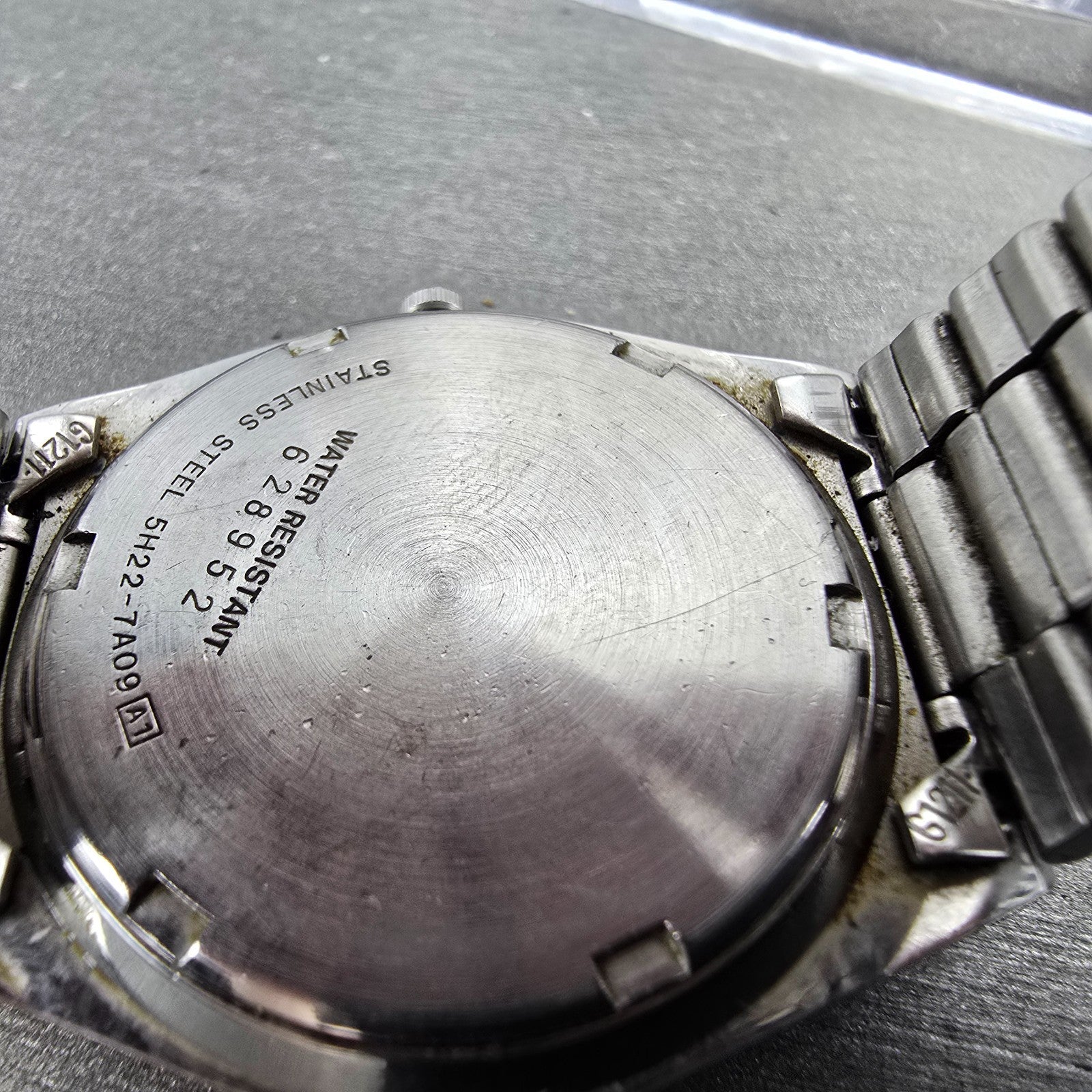 Seiko SQ Watch Men 35mm Silver Dial Silver Tone Date Round 5H22-7A09 PARTS VTG9
