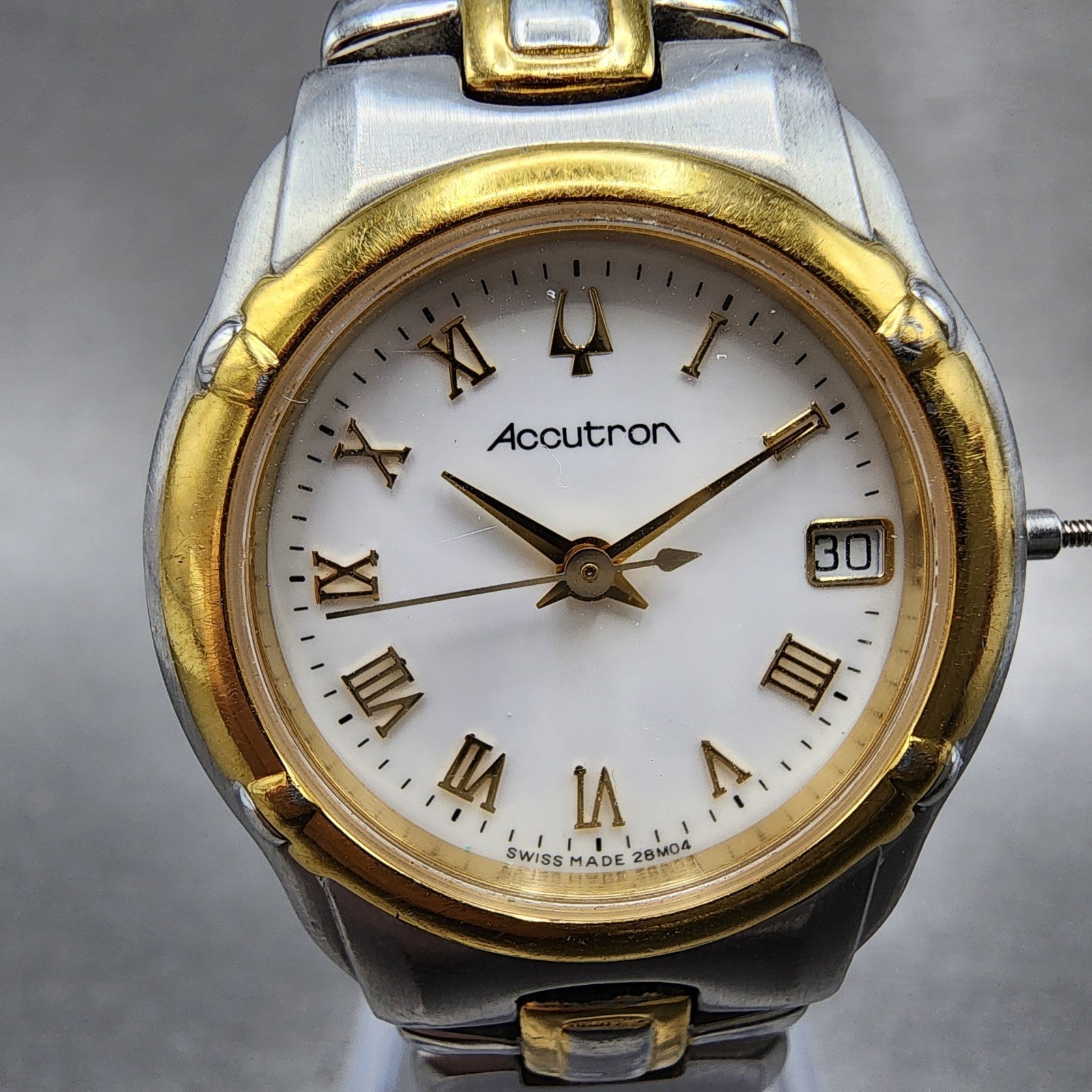 Bulova Accutron Watch Women 26mm White Dial Two Tone Date Round 28M04 New Bat1