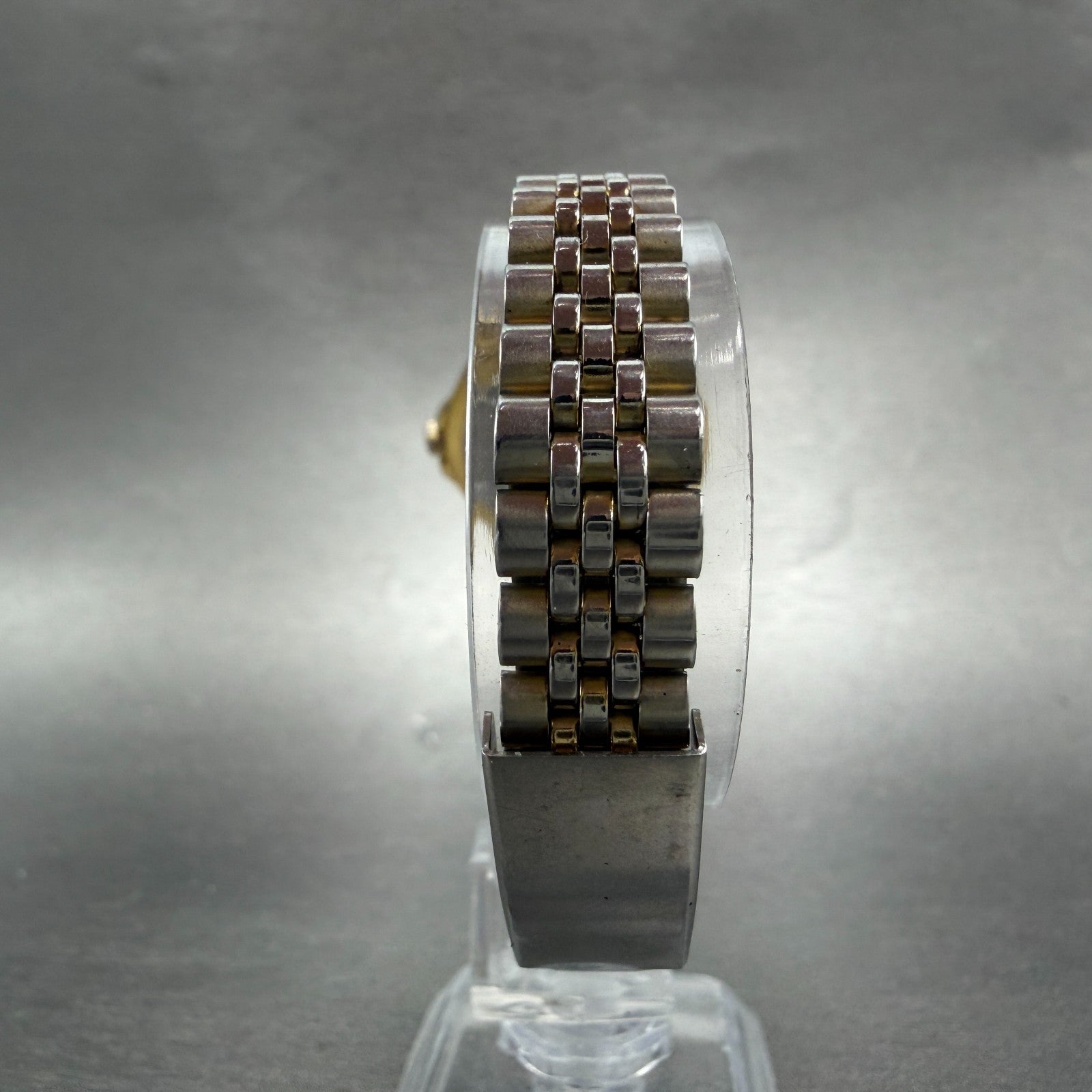 Seiko SQ 100 Watch Women 28mm White Dial Gold Tone Date 7N82-0061 New Battery7