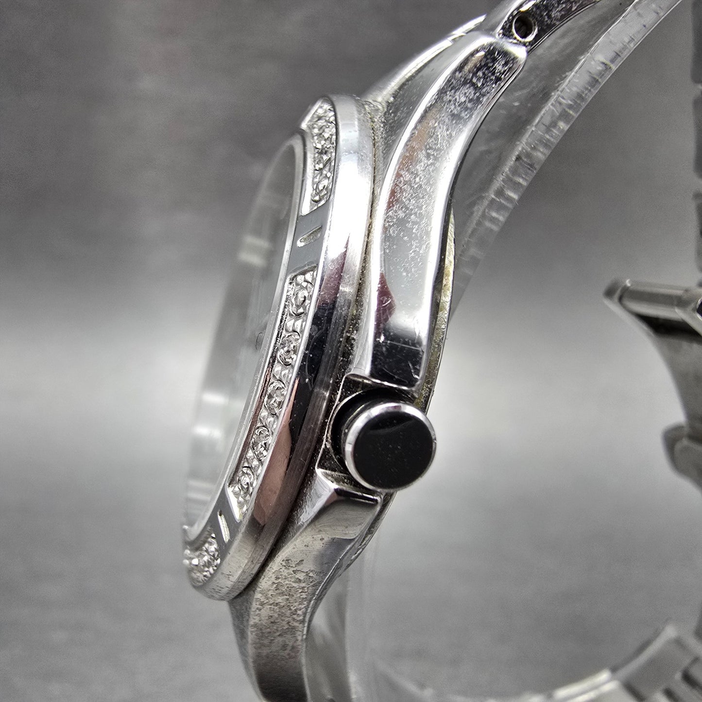 Citizen Eco-Drive Watch Women 32mm MOP Dial Silver Tone Date E013-S114969 Runs2