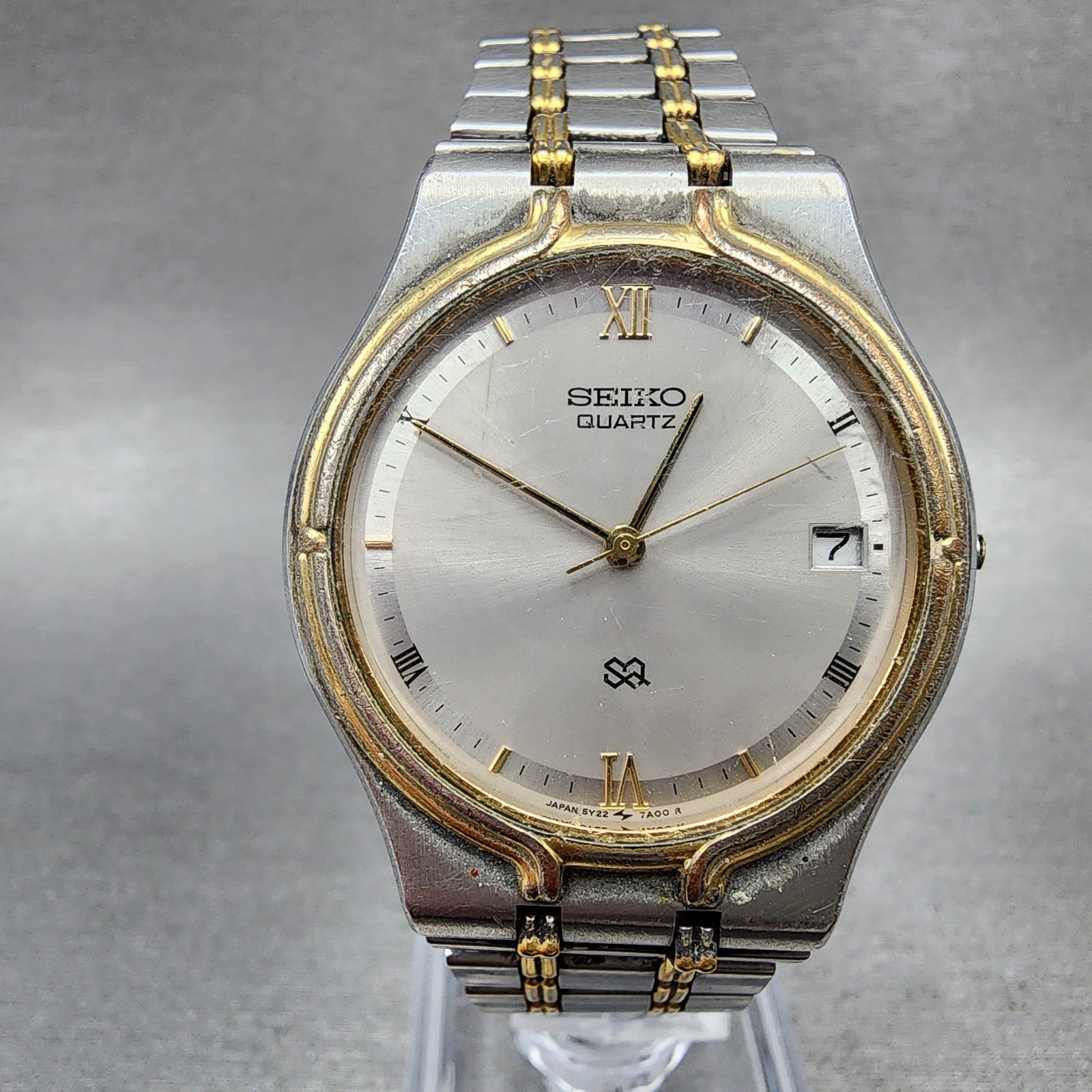 Seiko SQ Watch Men 33mm Silver Dial Two Tone Date Round 5y227a09 PARTS0