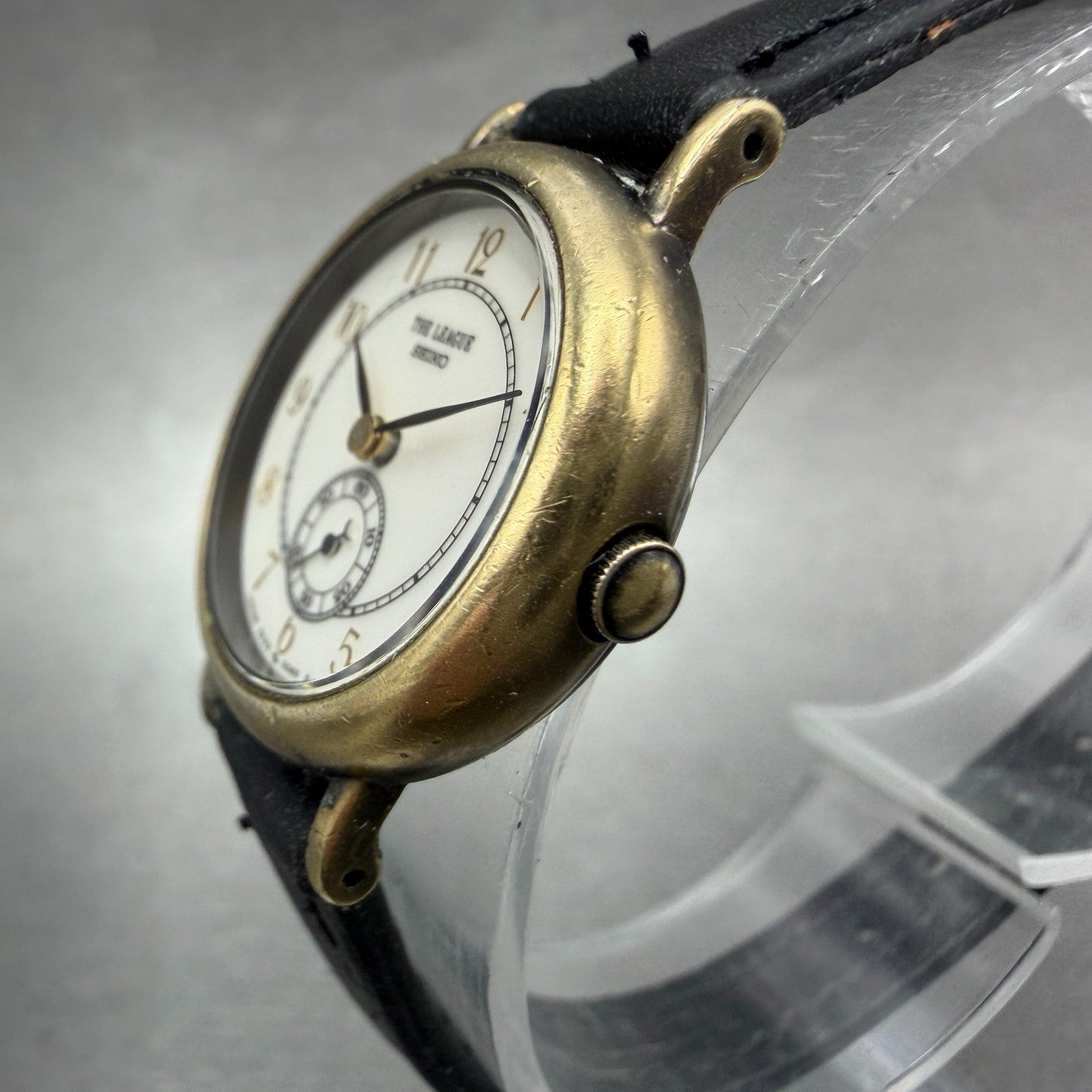 Seiko The League Watch Women 24mm White Dial Gold Tone 2K220060 New Battery2