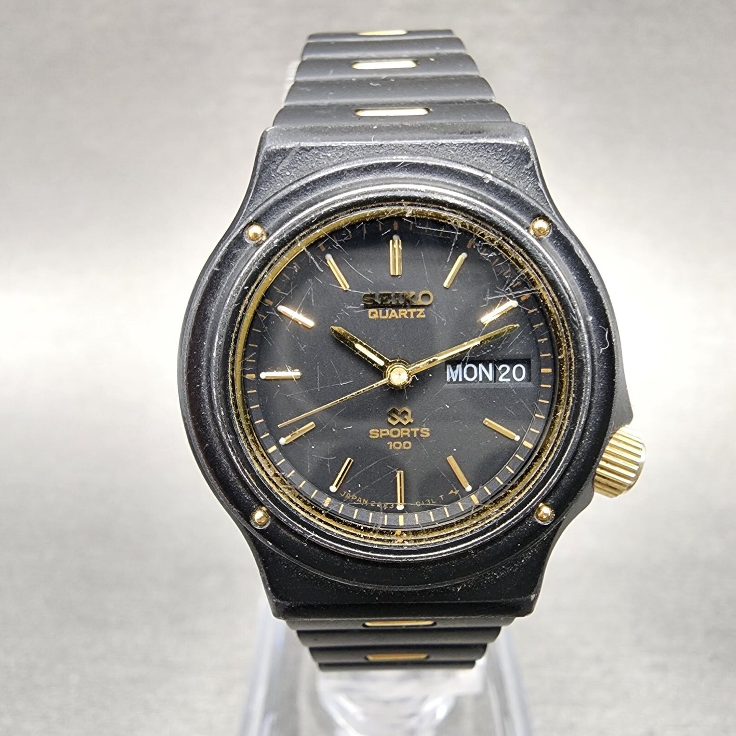 Seiko SQ Sports 100 Watch Women 26mm Black Dial Black Tone Dadyate Round New Bat0