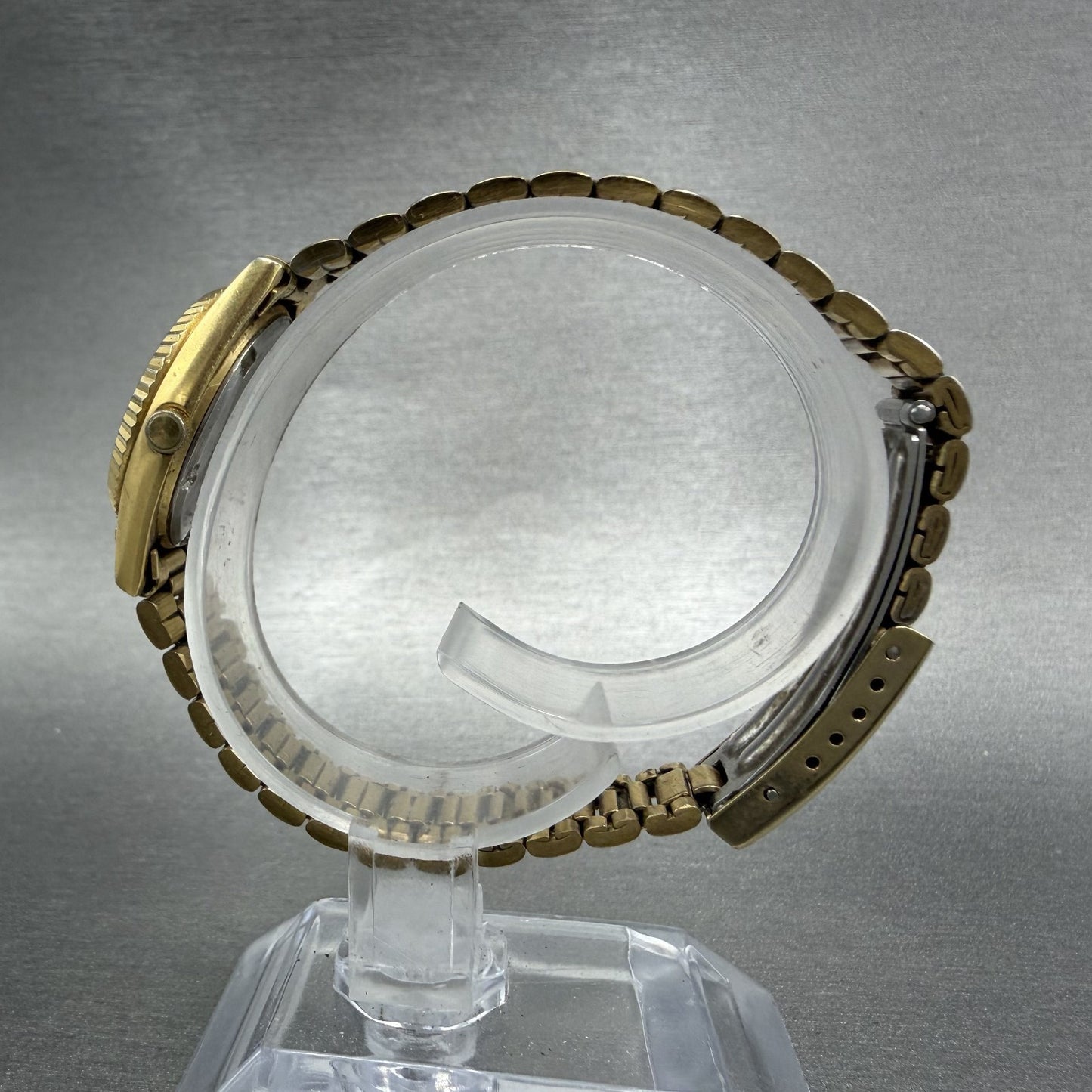 Seiko SQ Watch Women 24mm Gold Dial Gold Tone Daydate Round 3E23-0A60 NewBatt HG6