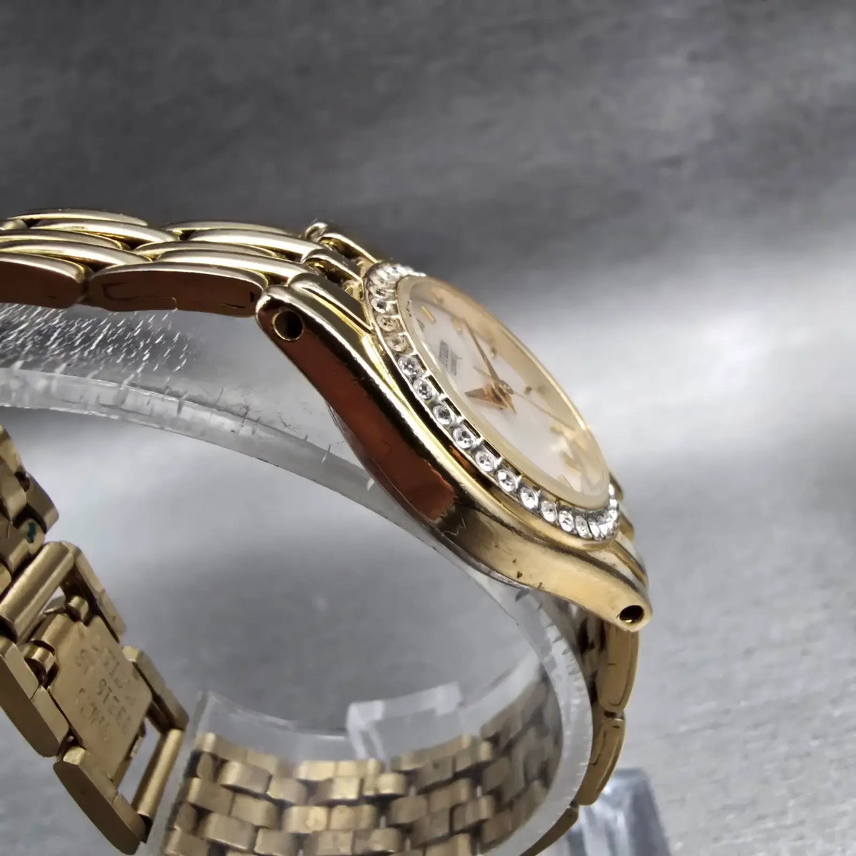 Citizen Watch Women 22mm MOP Dial Gold Tone Gemmed 1032-S011035 New Battery3