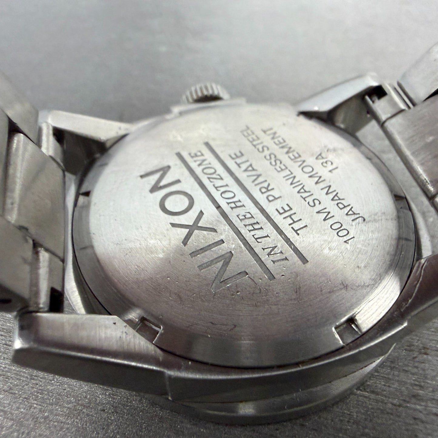 Nixon The Private Watch Men 42mm Black Dial Silver Tone Round Bracelet New Batt9