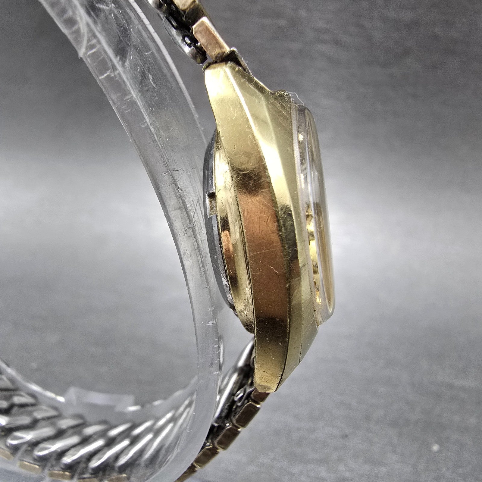 Seiko Automatic Watch Women 25mm Gold Dial Gold Tone Date 2517-0369 Runs3