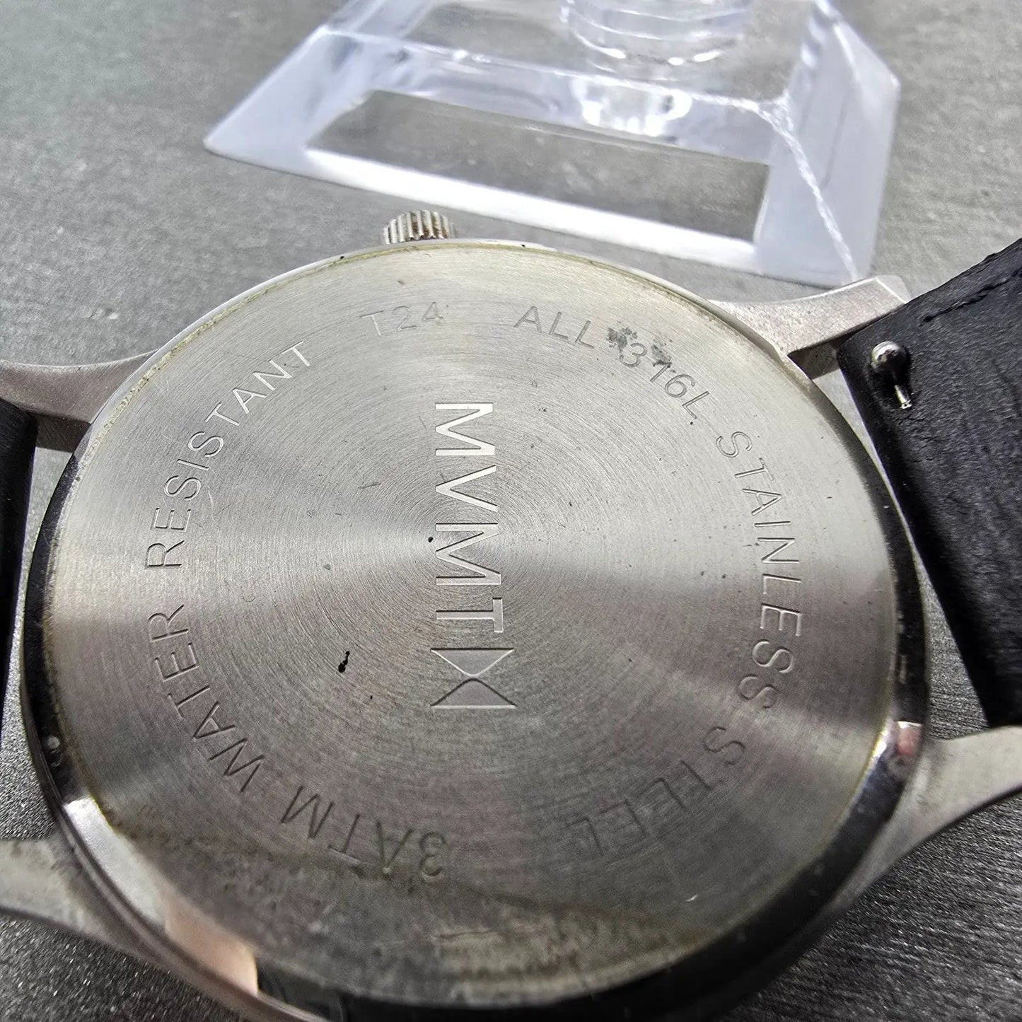 MVMT MT01-GML 40 Watch Men 40mm Black Dial Silver Tone Round Leather New Batt 129
